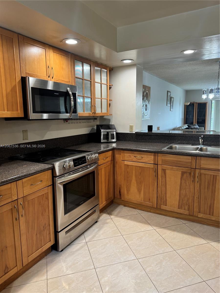 16141 Blatt Boulevard 408 Property Photo 6