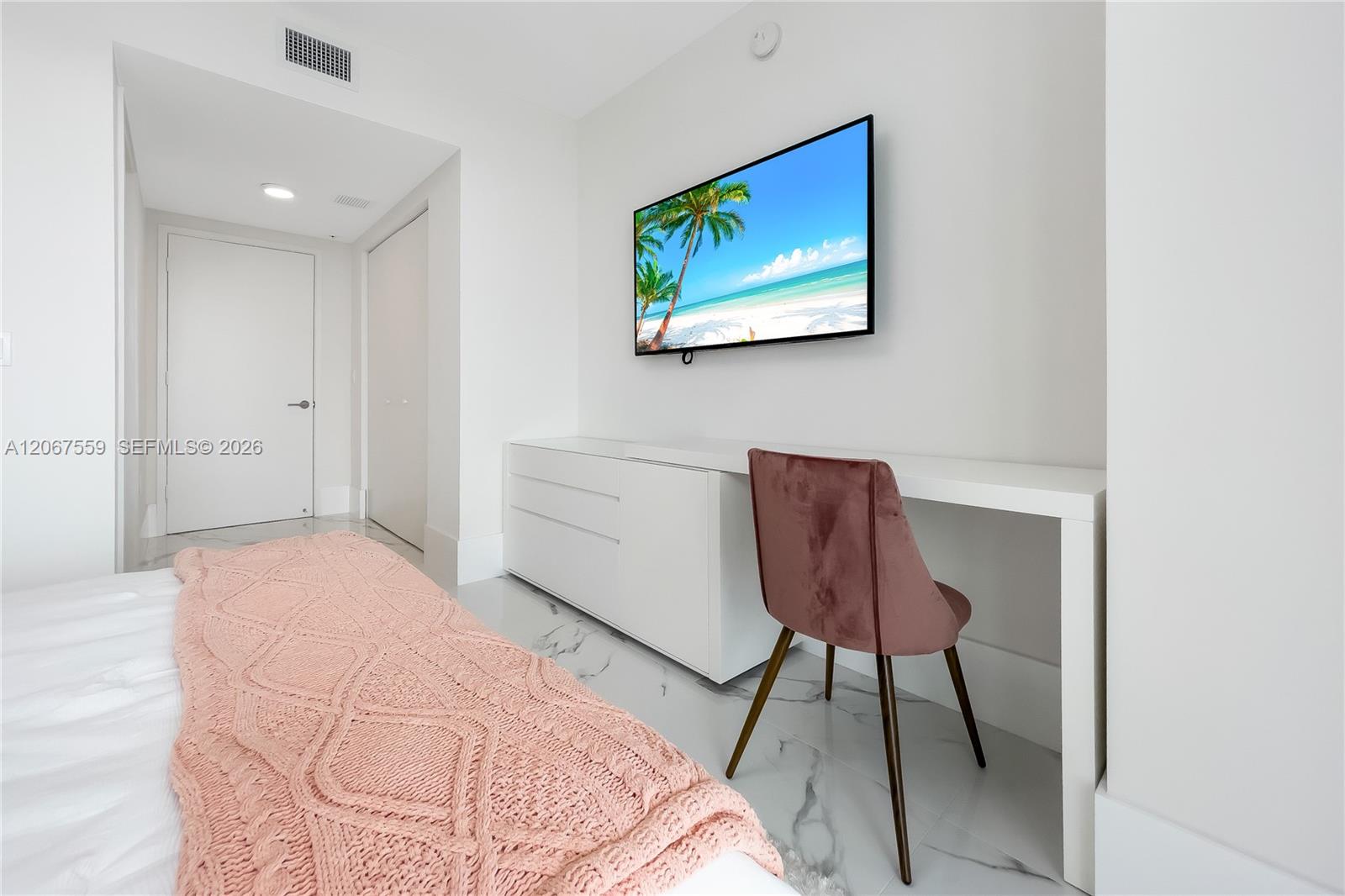 330 Sunny Isles Boulevard 5-1102 Property Photo 20