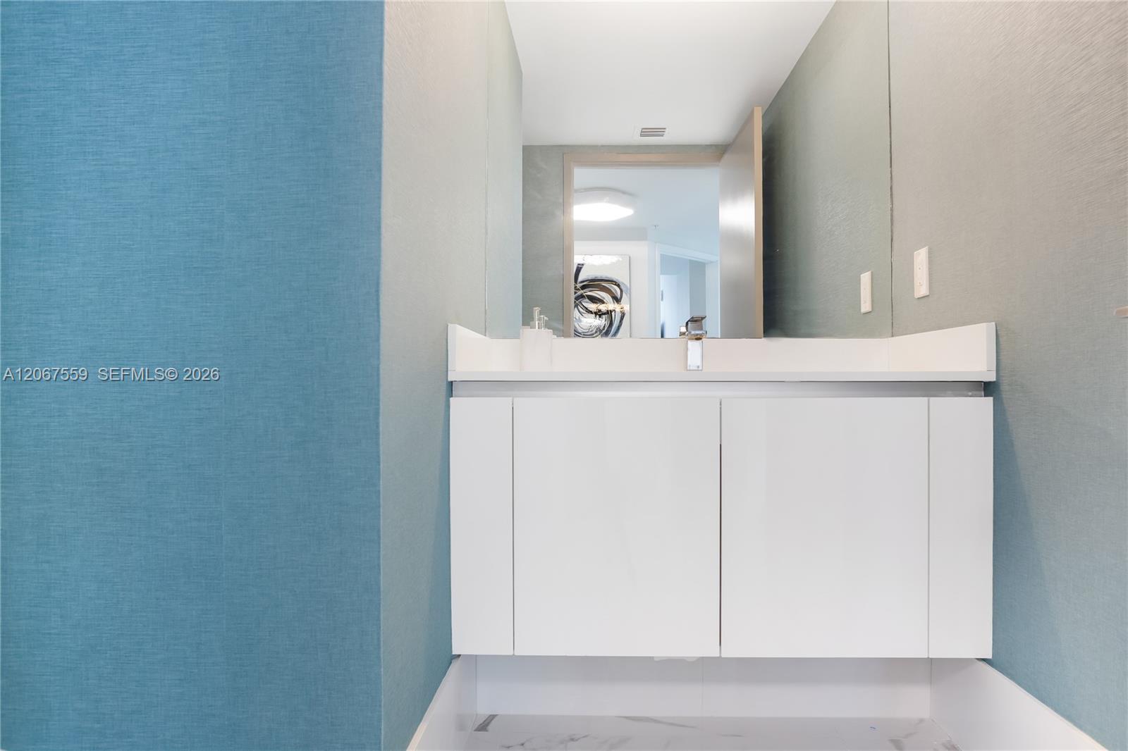 330 Sunny Isles Boulevard 5-1102 Property Photo 27