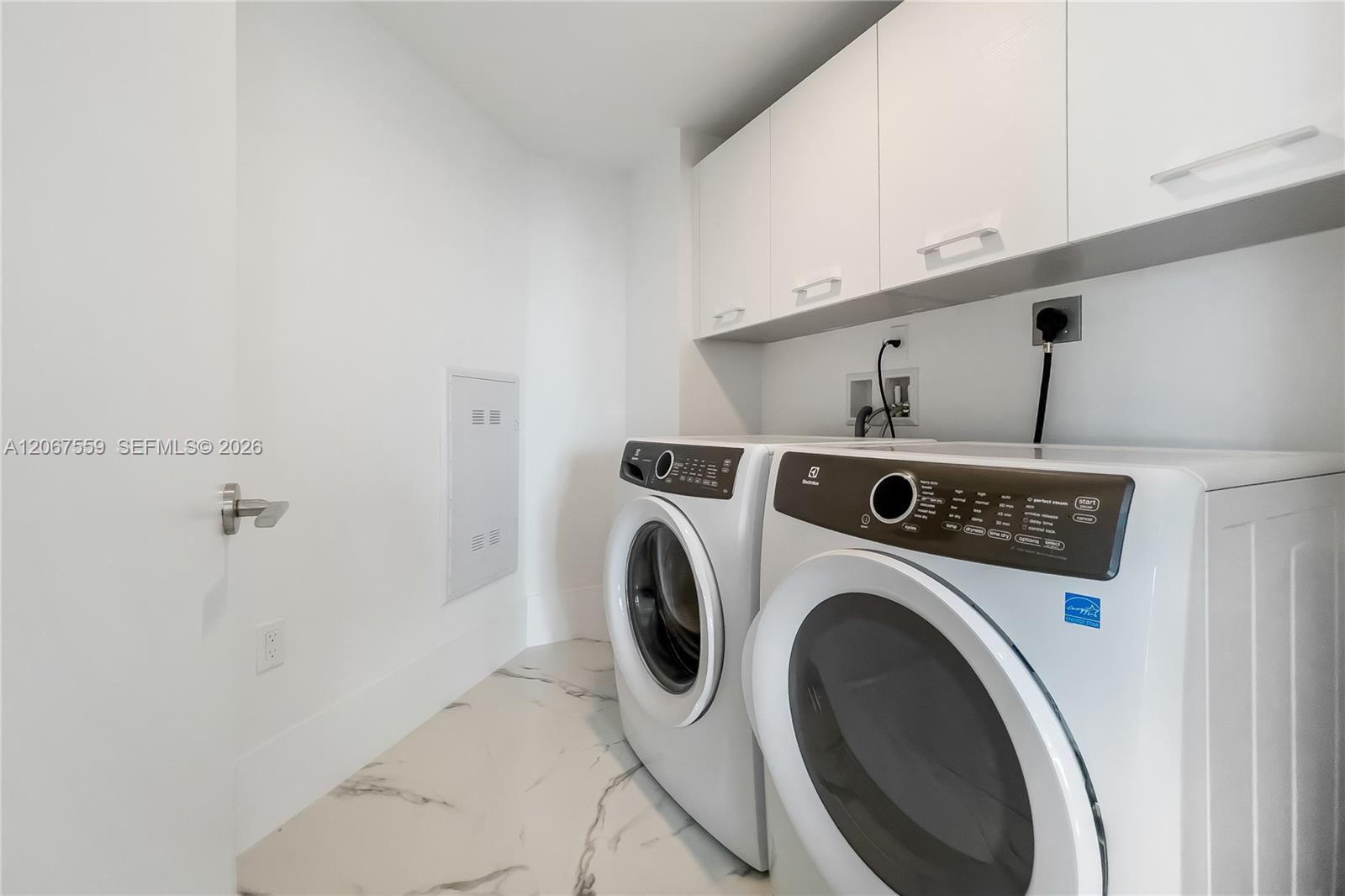330 Sunny Isles Boulevard 5-1102 Property Photo 31