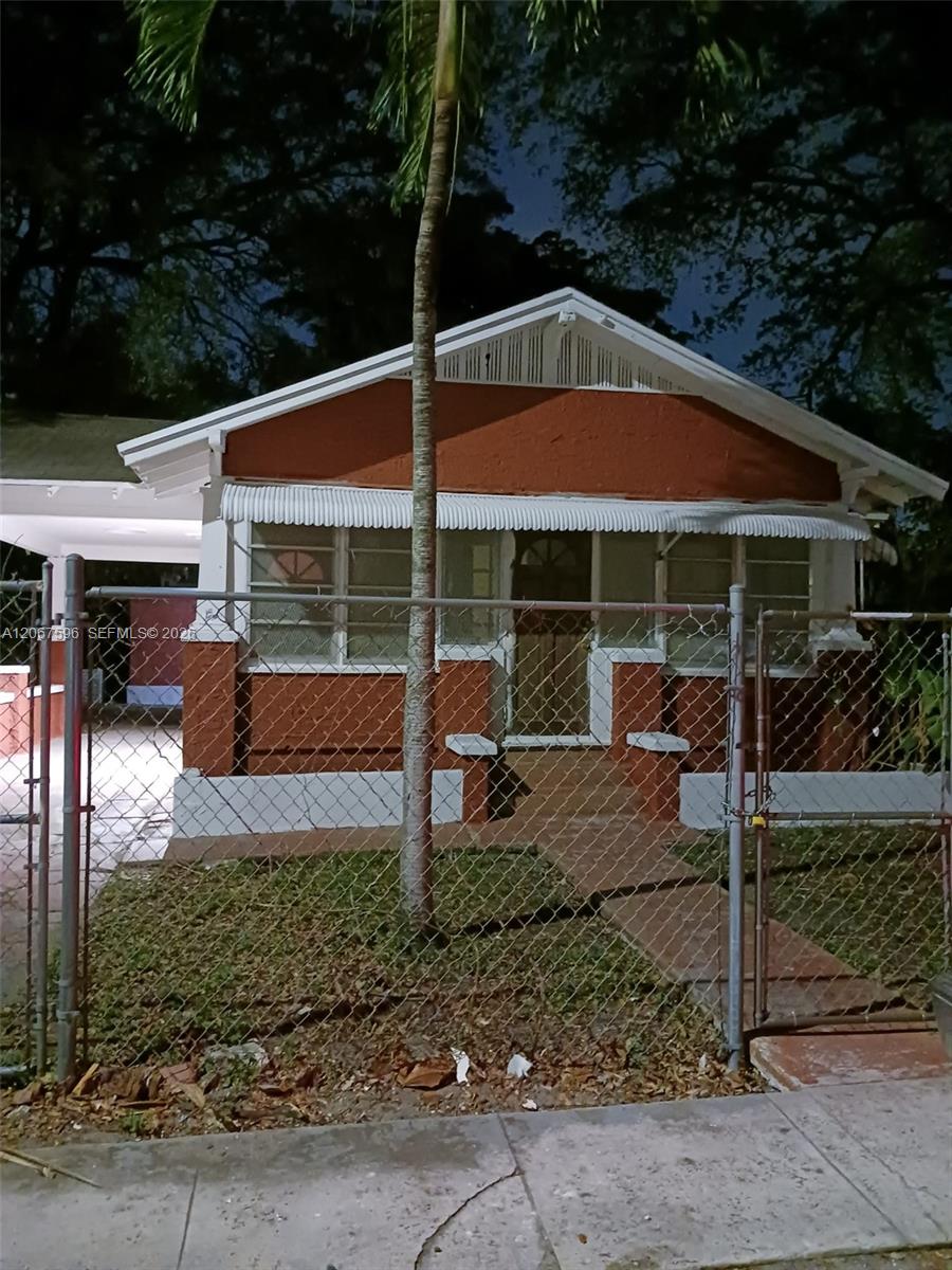21 NW 61st Street Property Photo 1