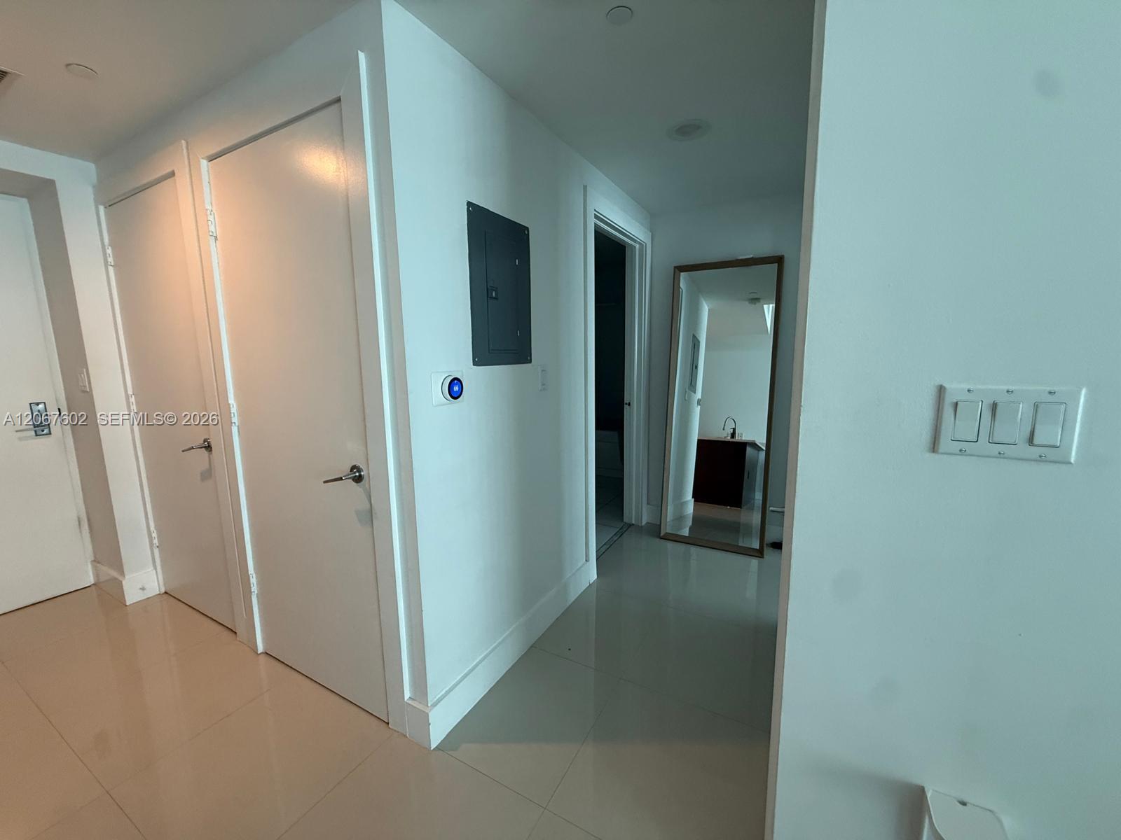 500 Brickell Avenue 2706 Property Photo 5