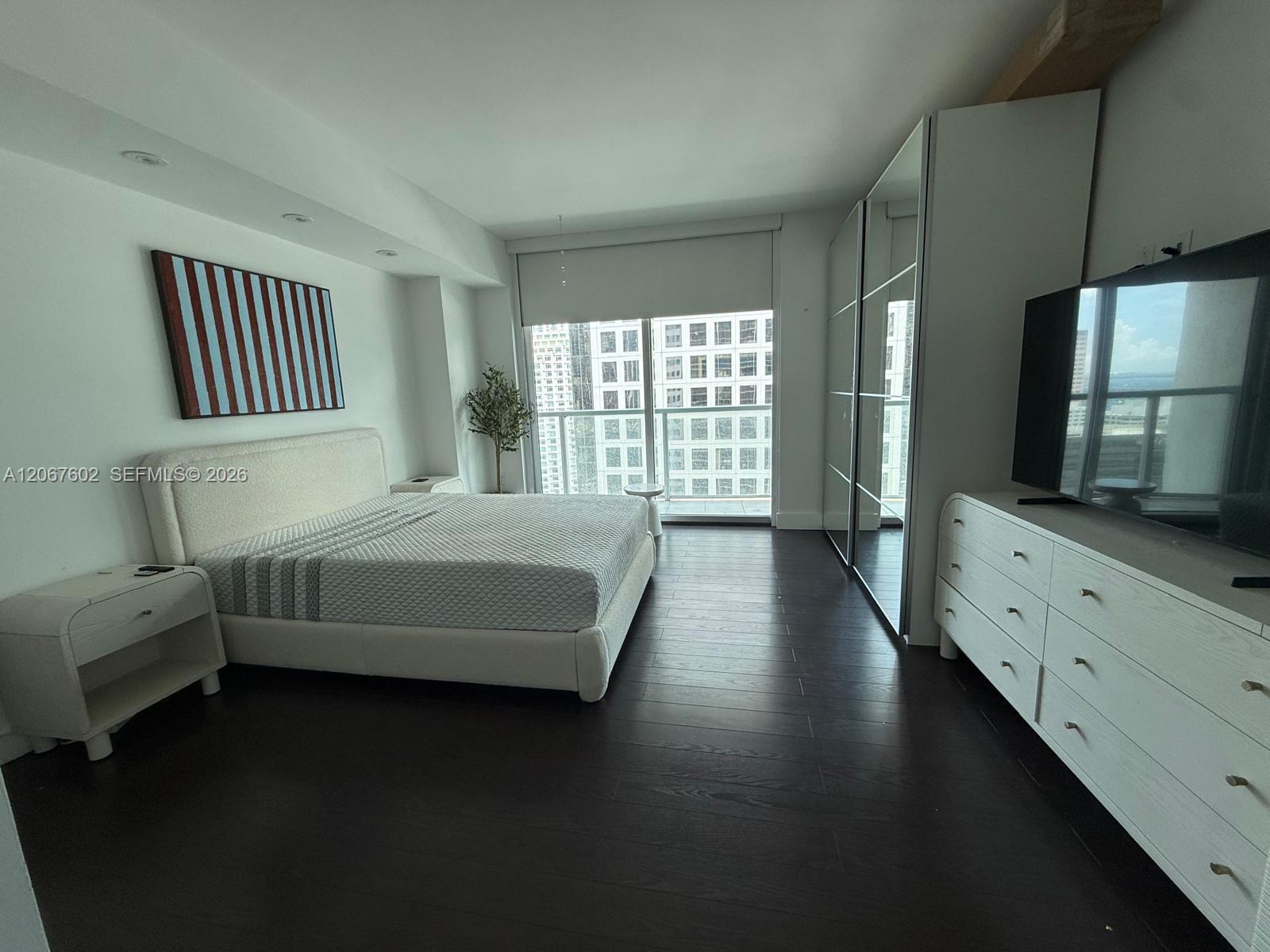 500 Brickell Avenue 2706 Property Photo 6