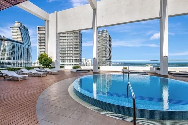 500 Brickell Avenue 2706 Property Photo 18