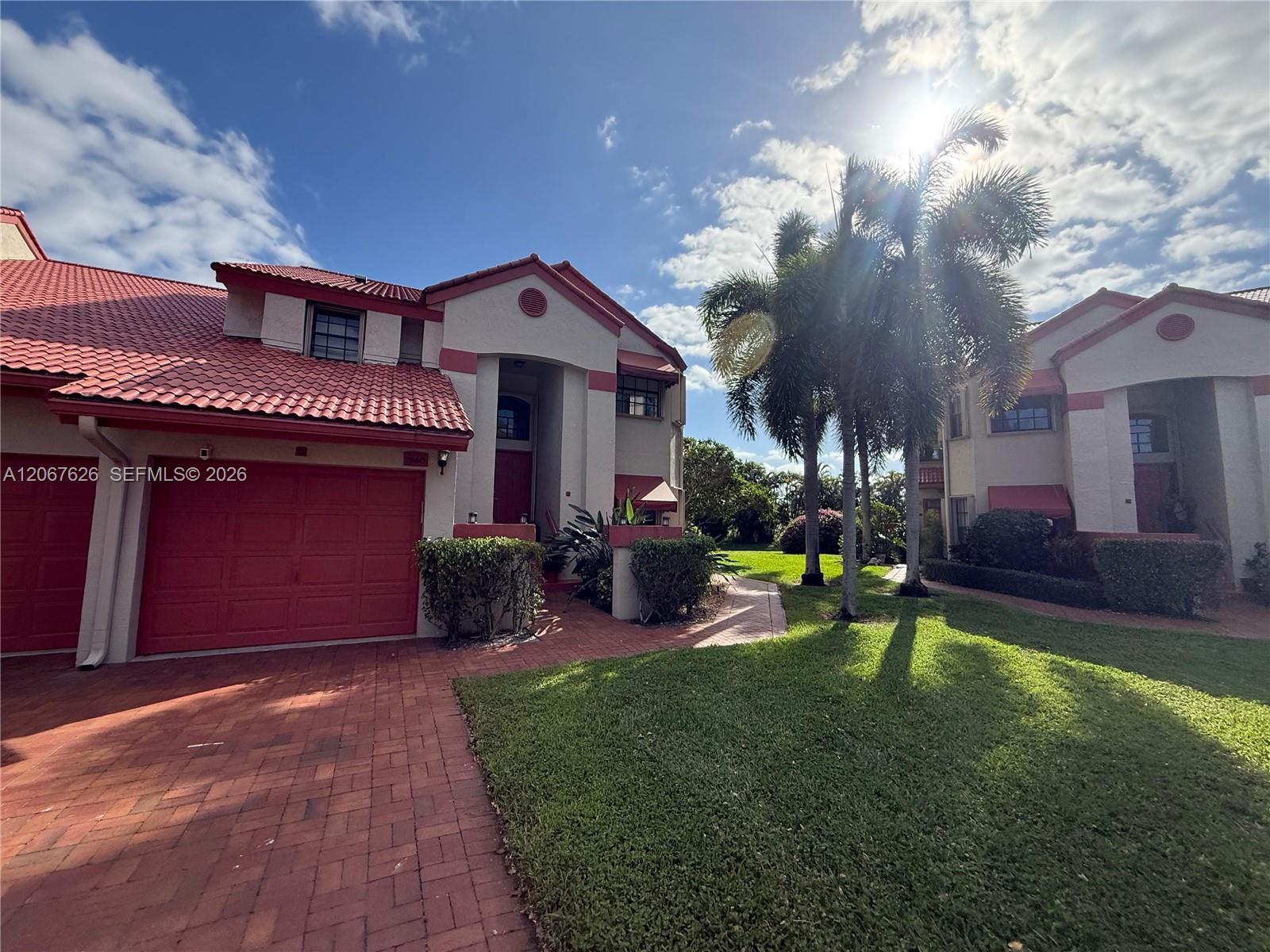 7860 Lexington Club Boulevard B Property Photo 1