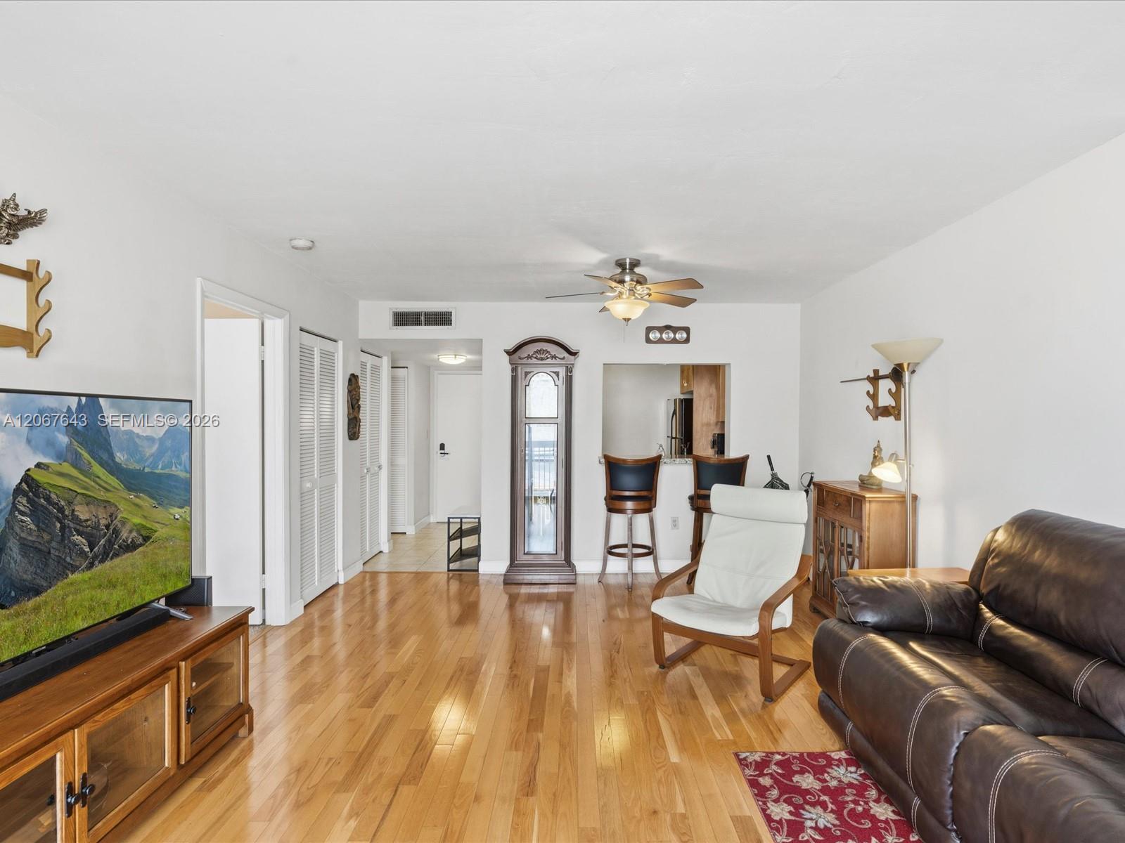3588 Collins Avenue 504 Property Photo 7