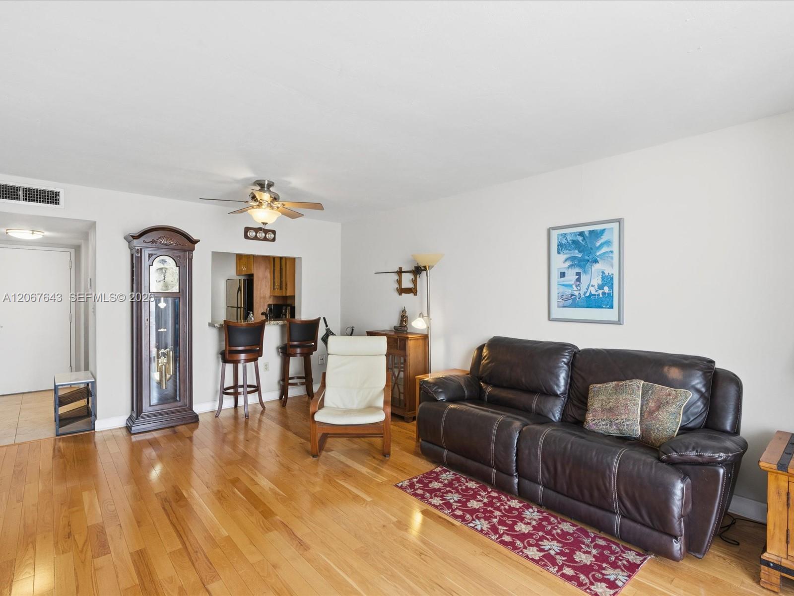 3588 Collins Avenue 504 Property Photo 9