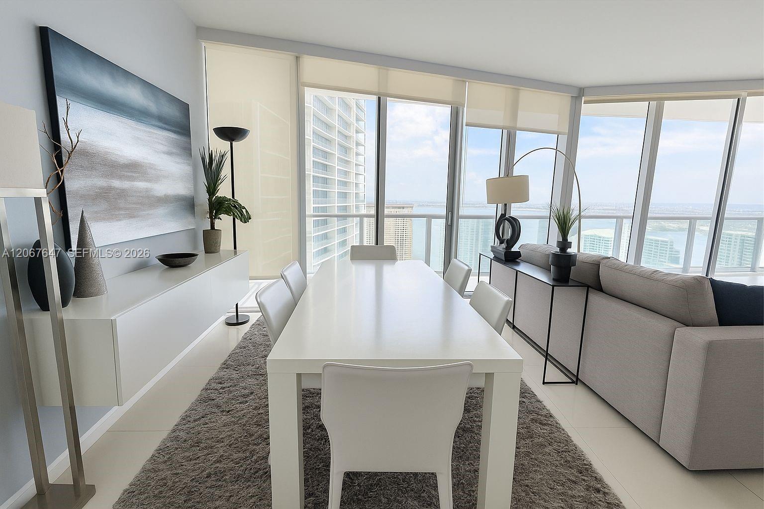 495 Brickell Avenue 5104 Property Photo 2