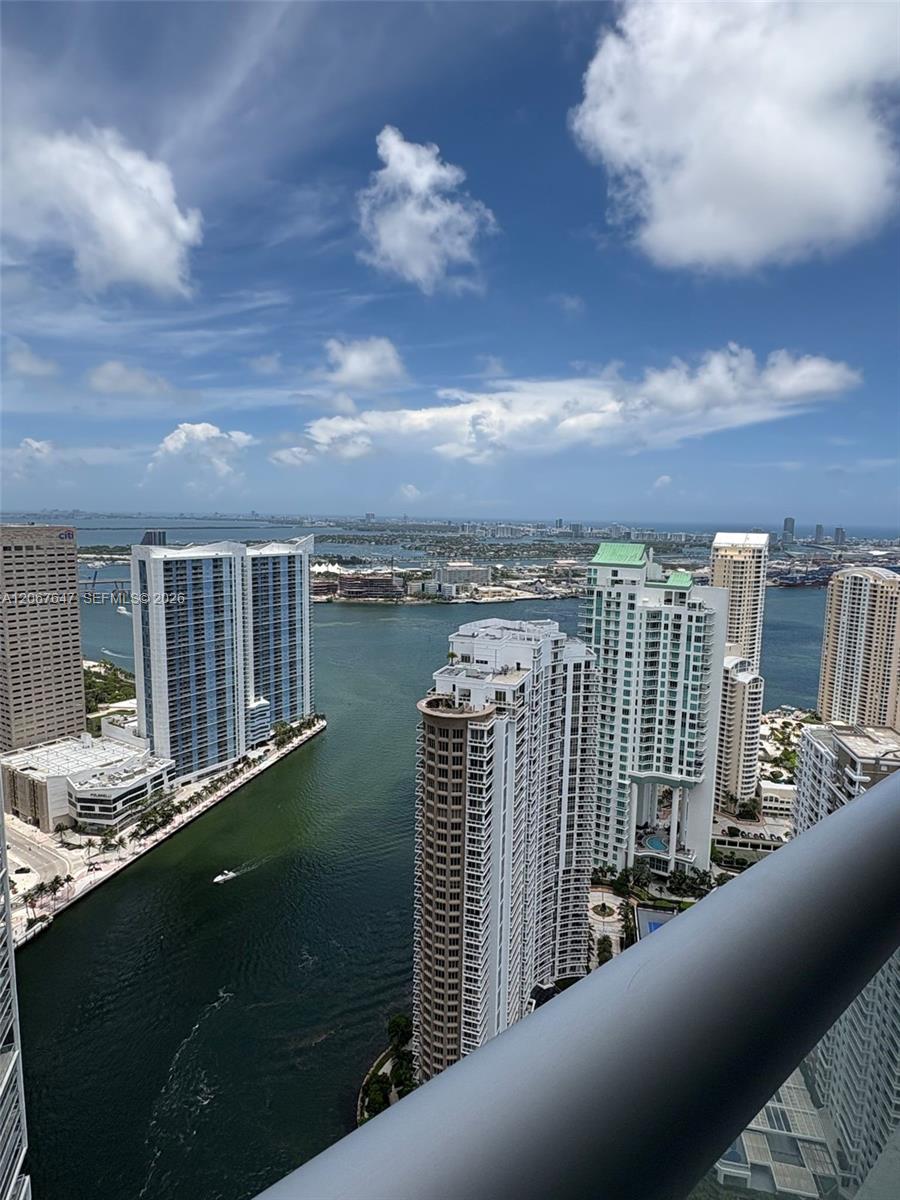 495 Brickell Avenue 5104 Property Photo 19