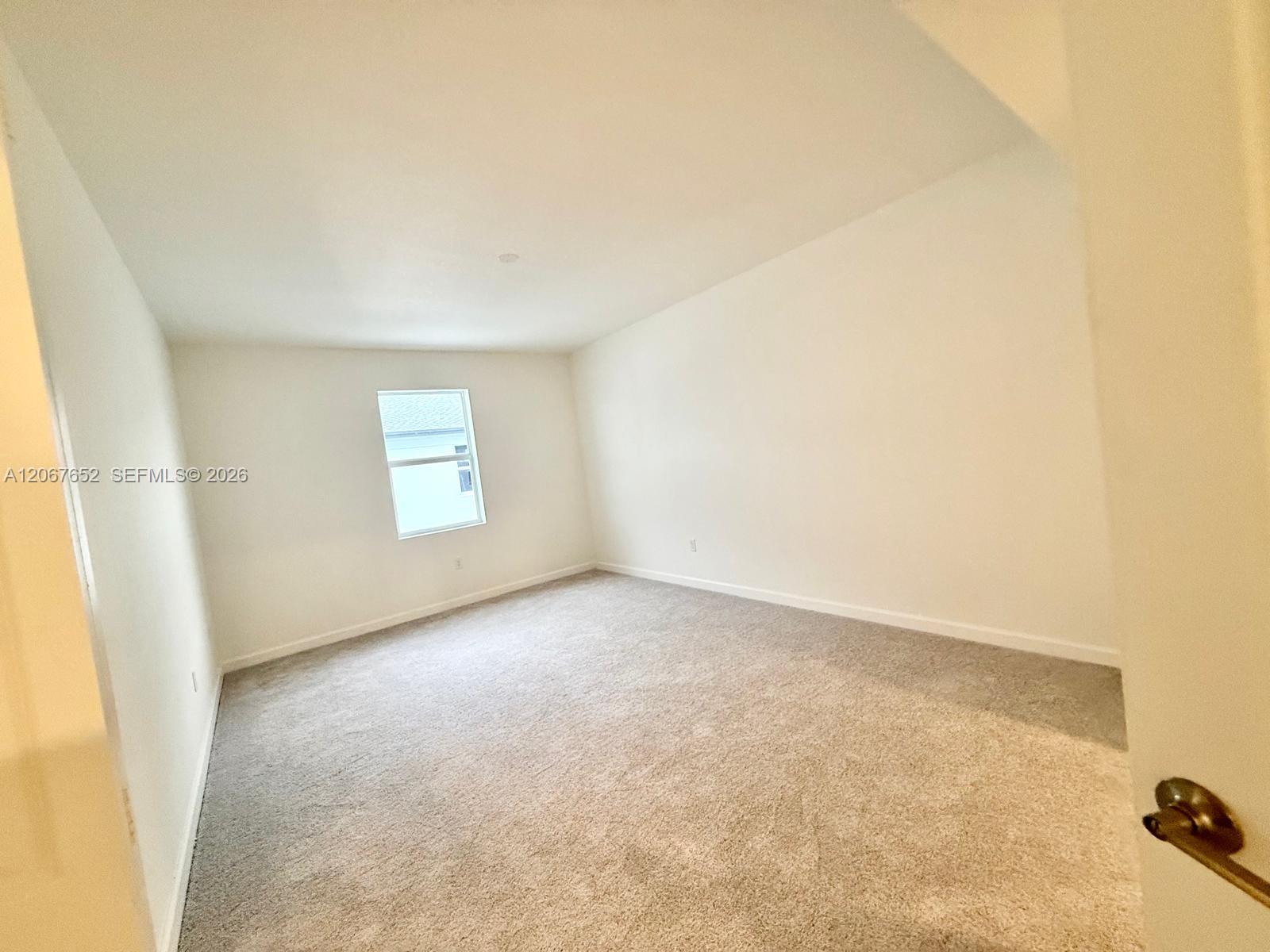 A12067652 Property Photo 9