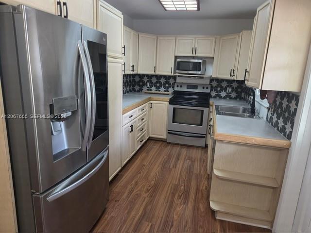 505 S Carolina Drive 505 Property Photo 6