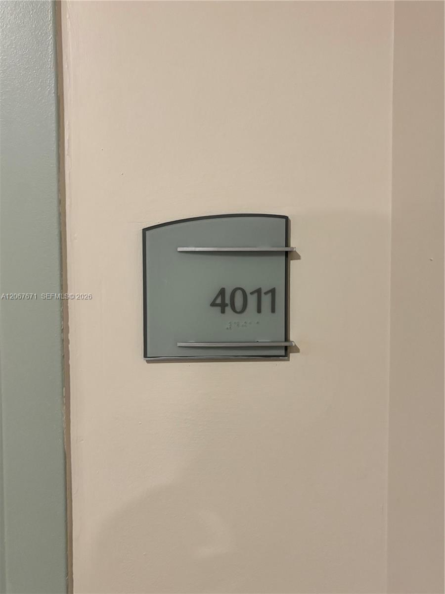 1900 N Bayshore Drive 4011 Property Photo 1