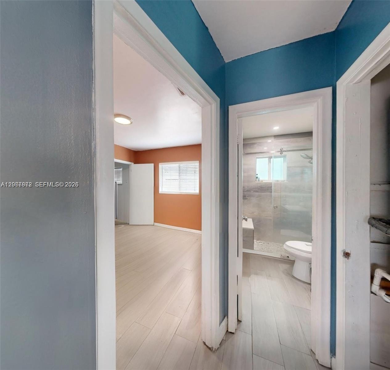 2411 Thomas Street Property Photo 9