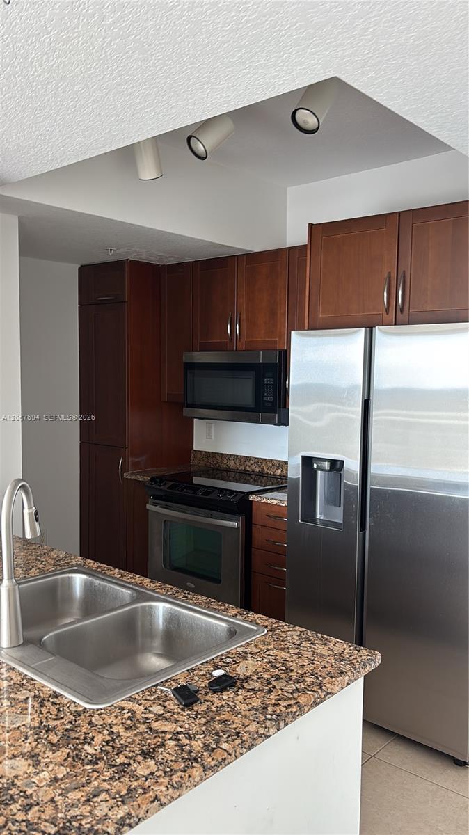 350 N Federal Highway 1413 Property Photo 1