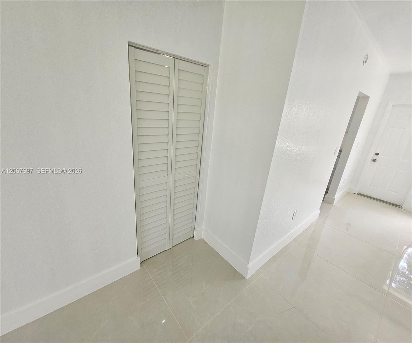 A12067697 Property Photo 6