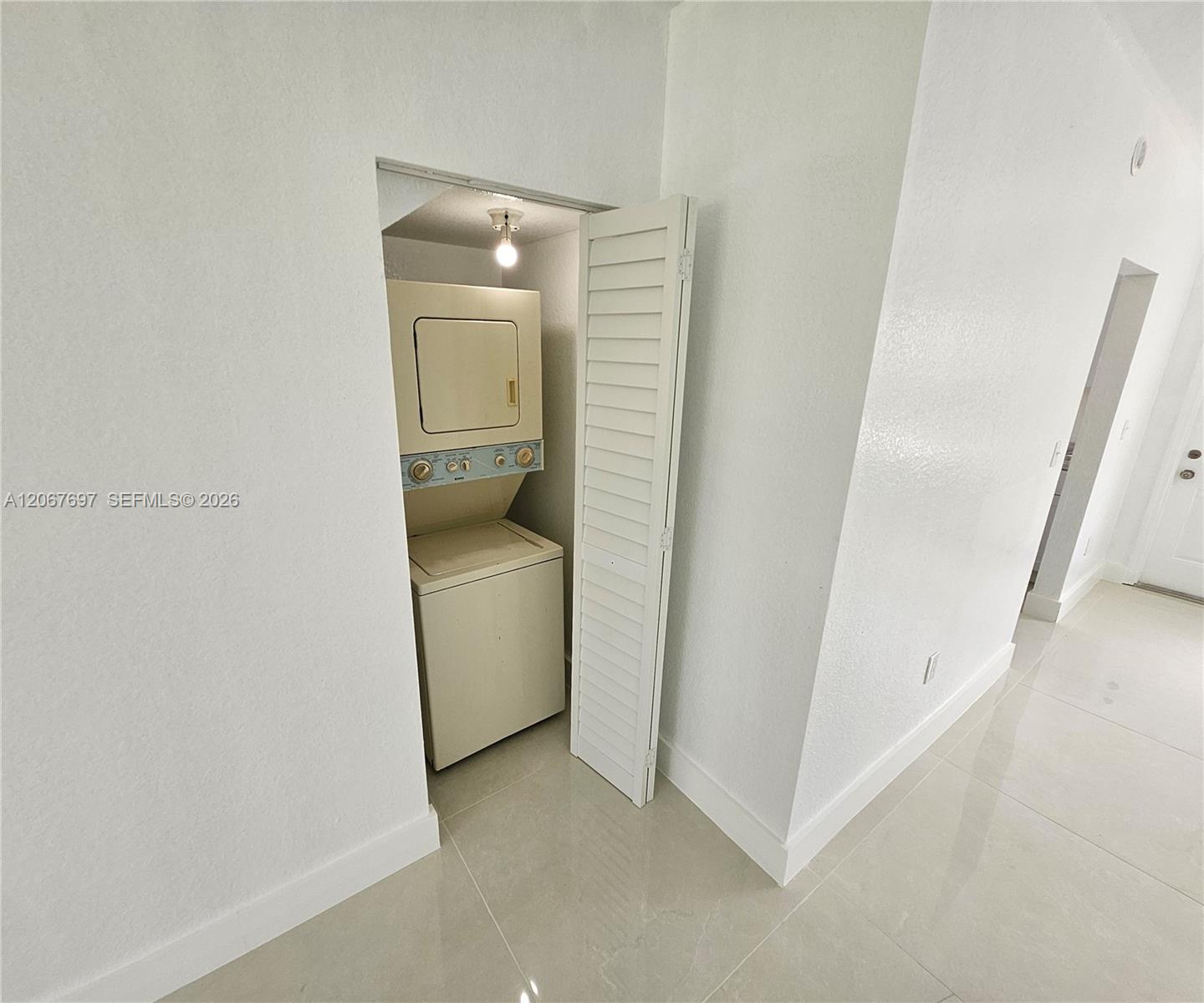 A12067697 Property Photo 7