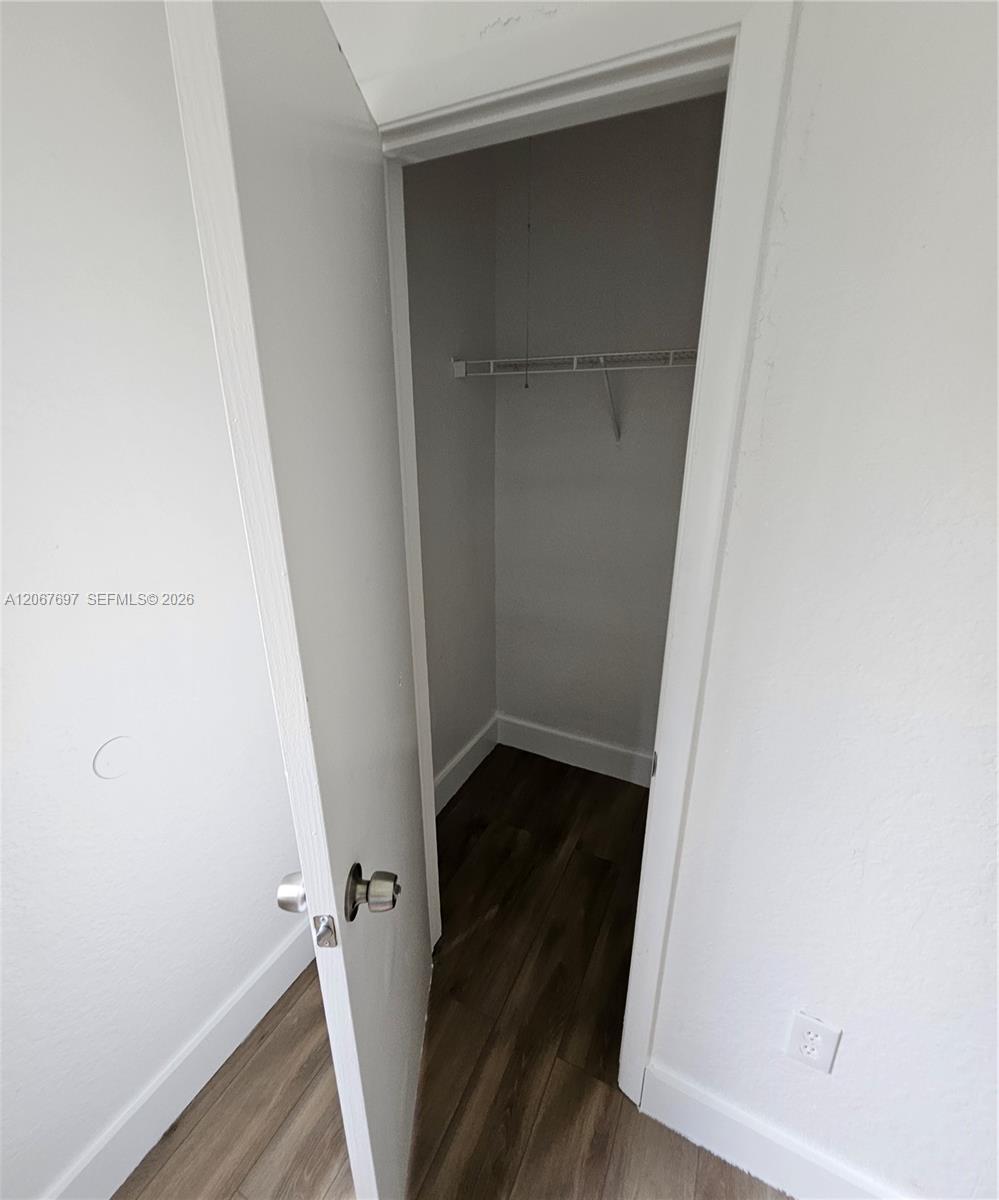 A12067697 Property Photo 19