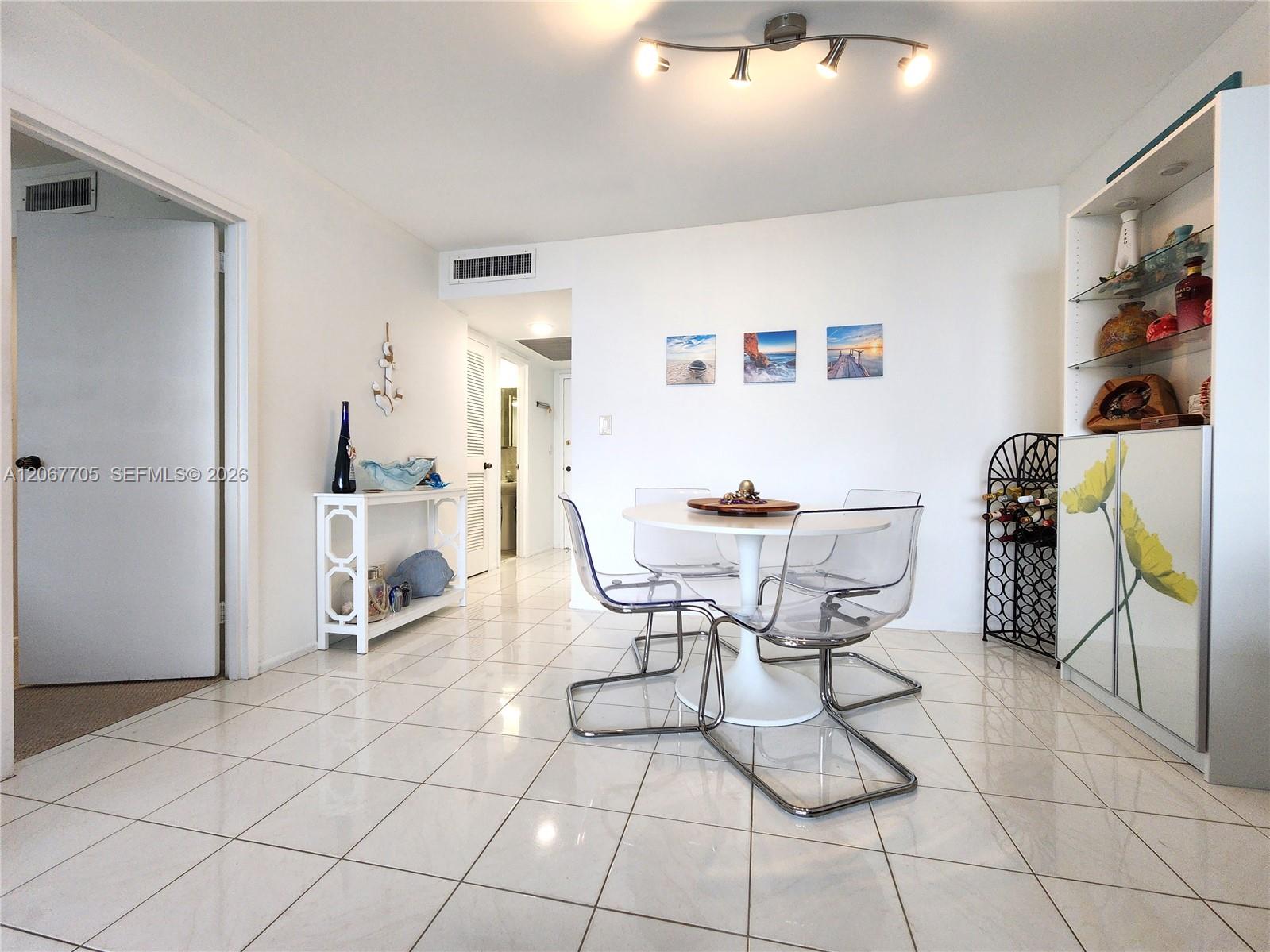 2030 S Ocean Drive 216 Property Photo 16
