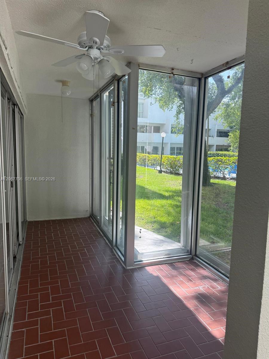 1916 Sw 17th Avenue 36 Property Photo 3