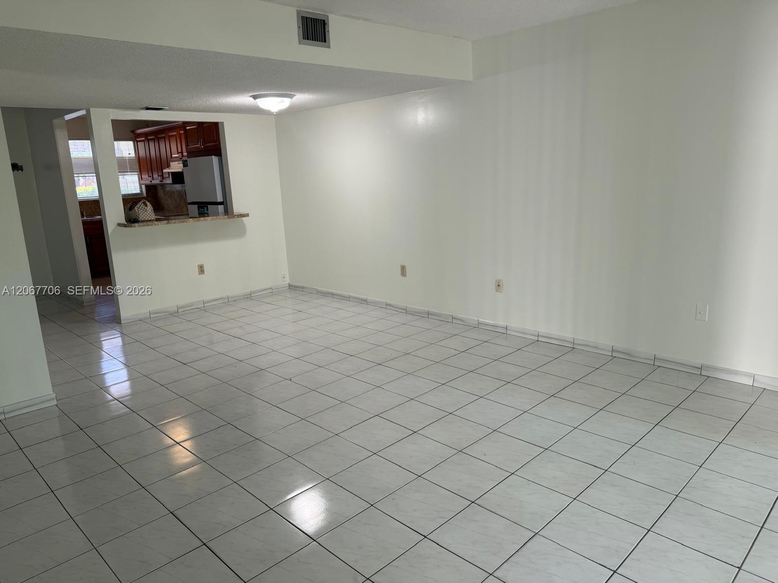 1916 Sw 17th Avenue 36 Property Photo 4