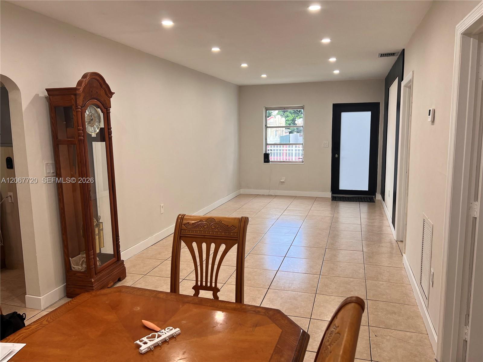 1318 Nw 34th Street Property Photo 6