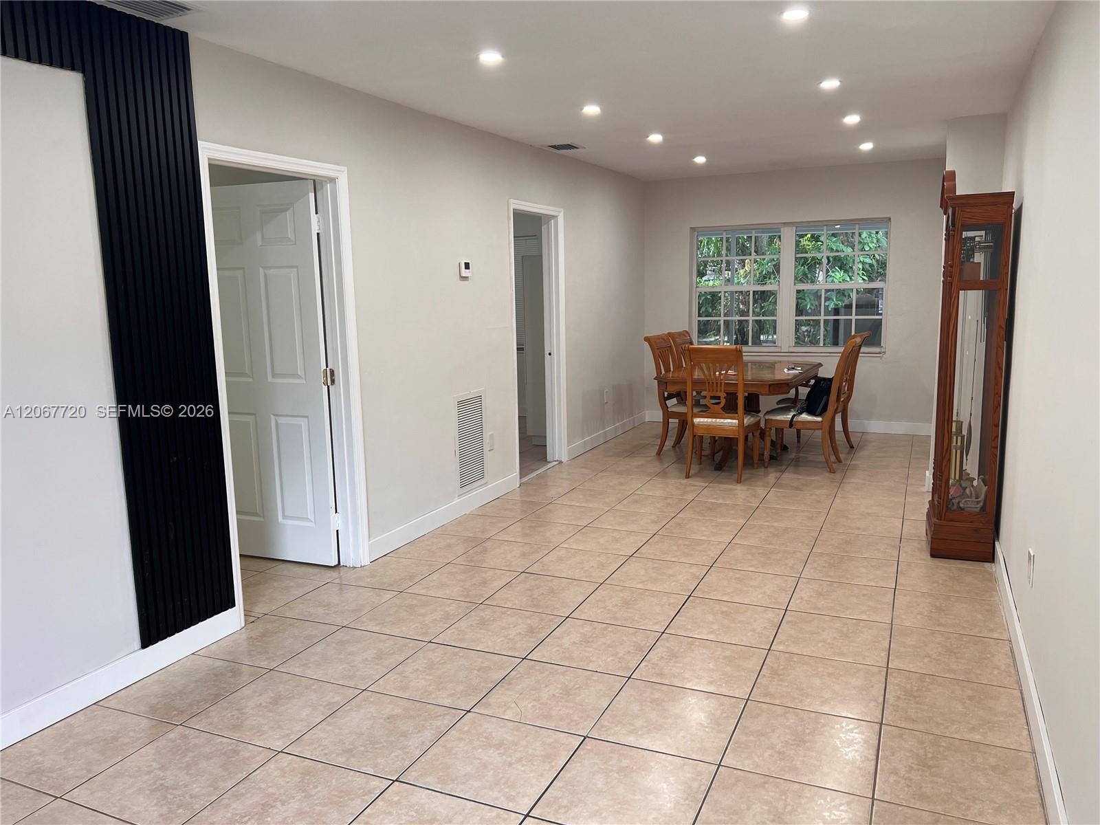 1318 Nw 34th Street Property Photo 7
