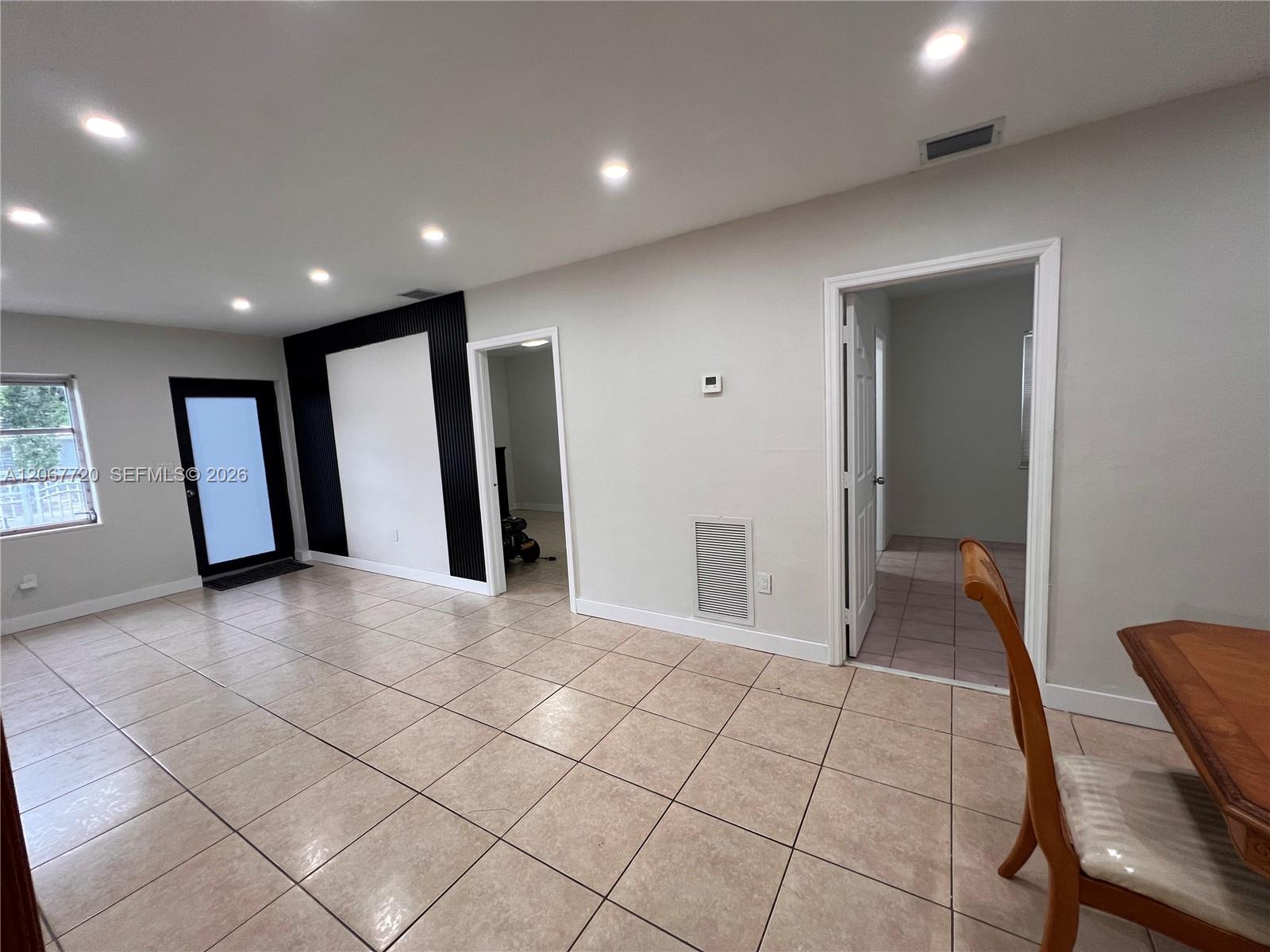 1318 Nw 34th Street Property Photo 8