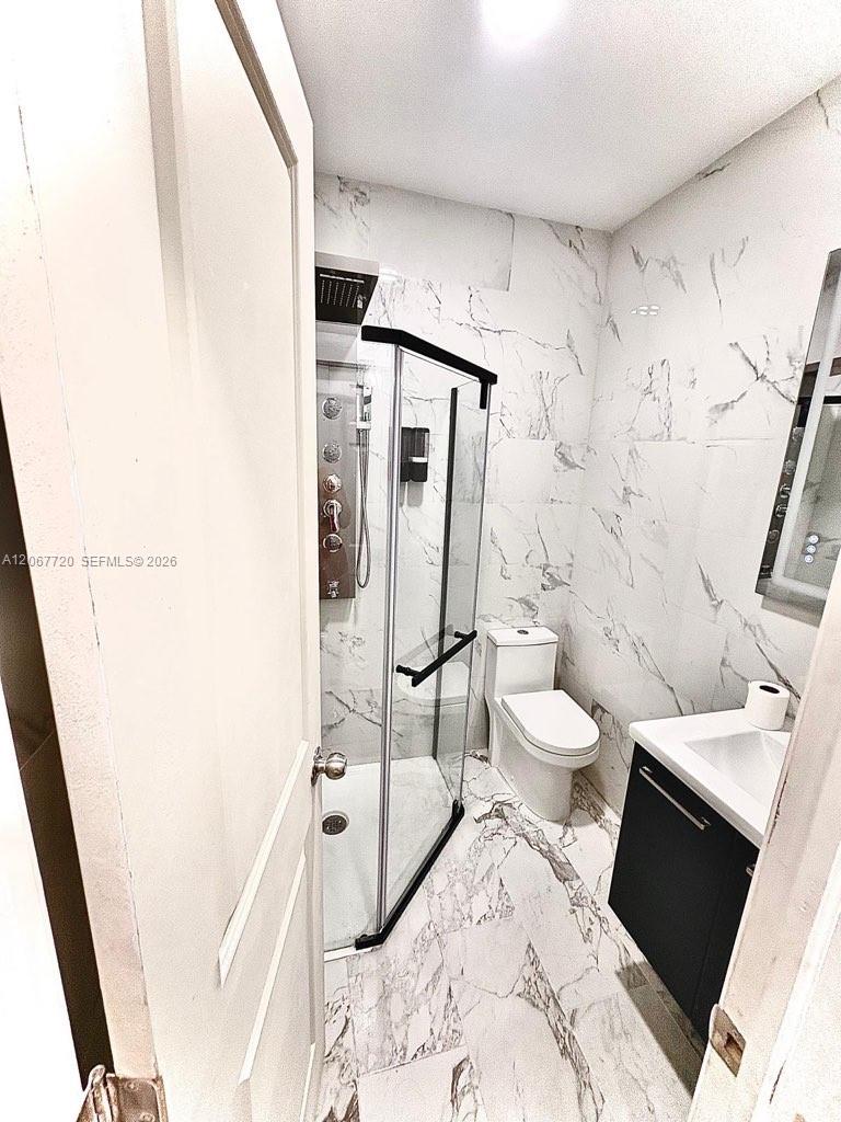 1318 Nw 34th Street Property Photo 18