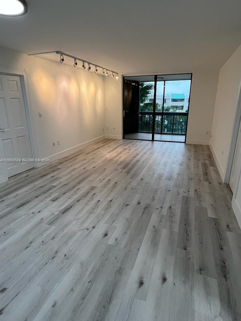 2333 Brickell Avenue 307 Property Photo 2