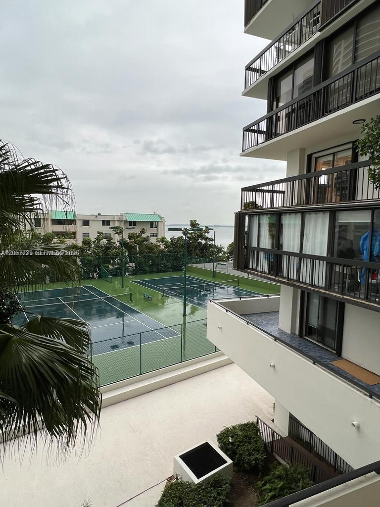 2333 Brickell Avenue 307 Property Photo 8