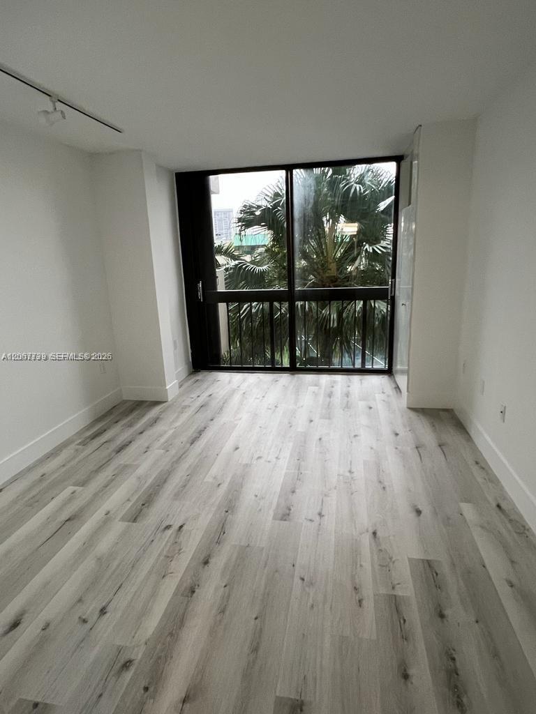 2333 Brickell Avenue 307 Property Photo 11