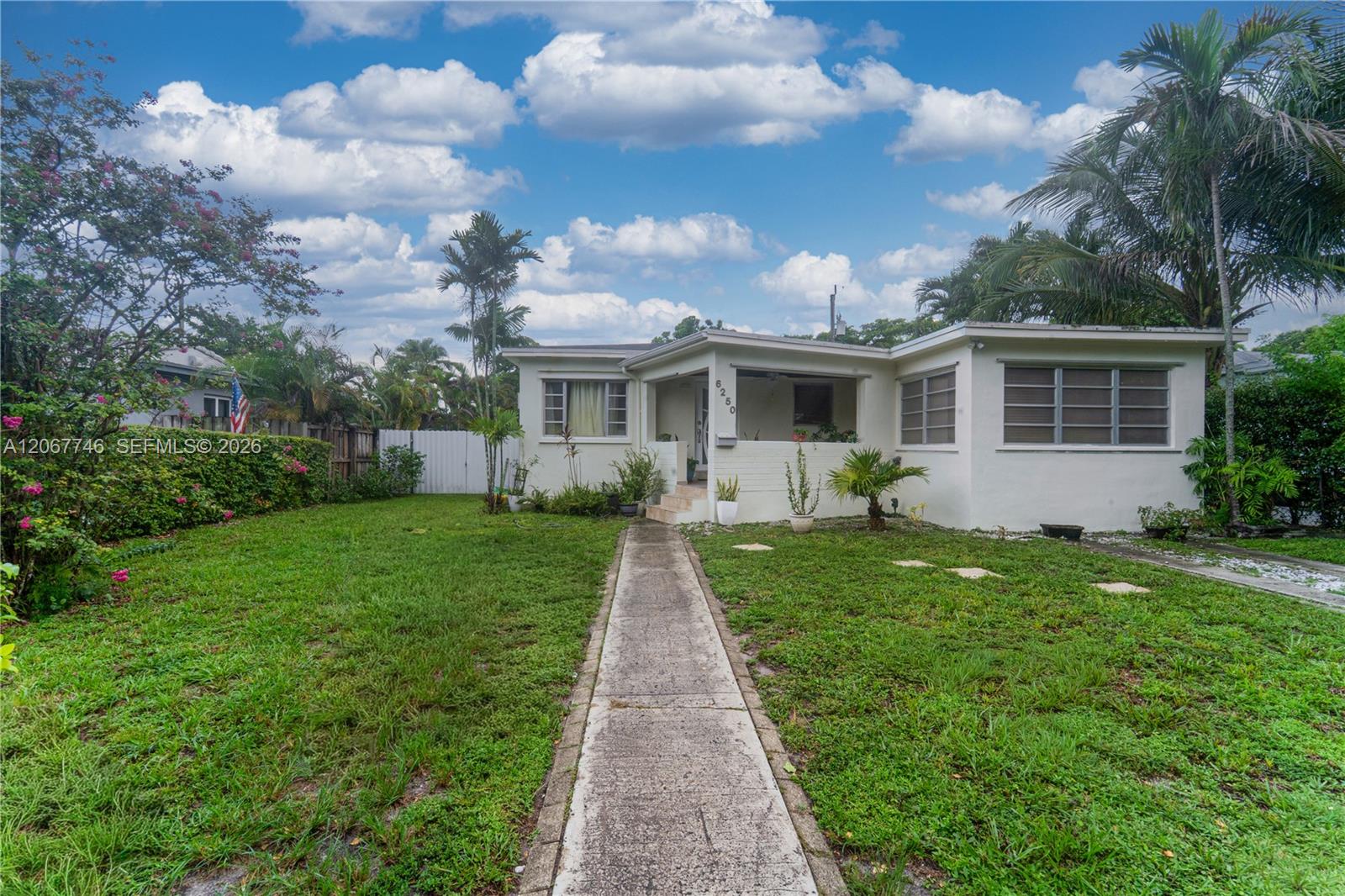 6250 Nw 41st Street Property Photo 1