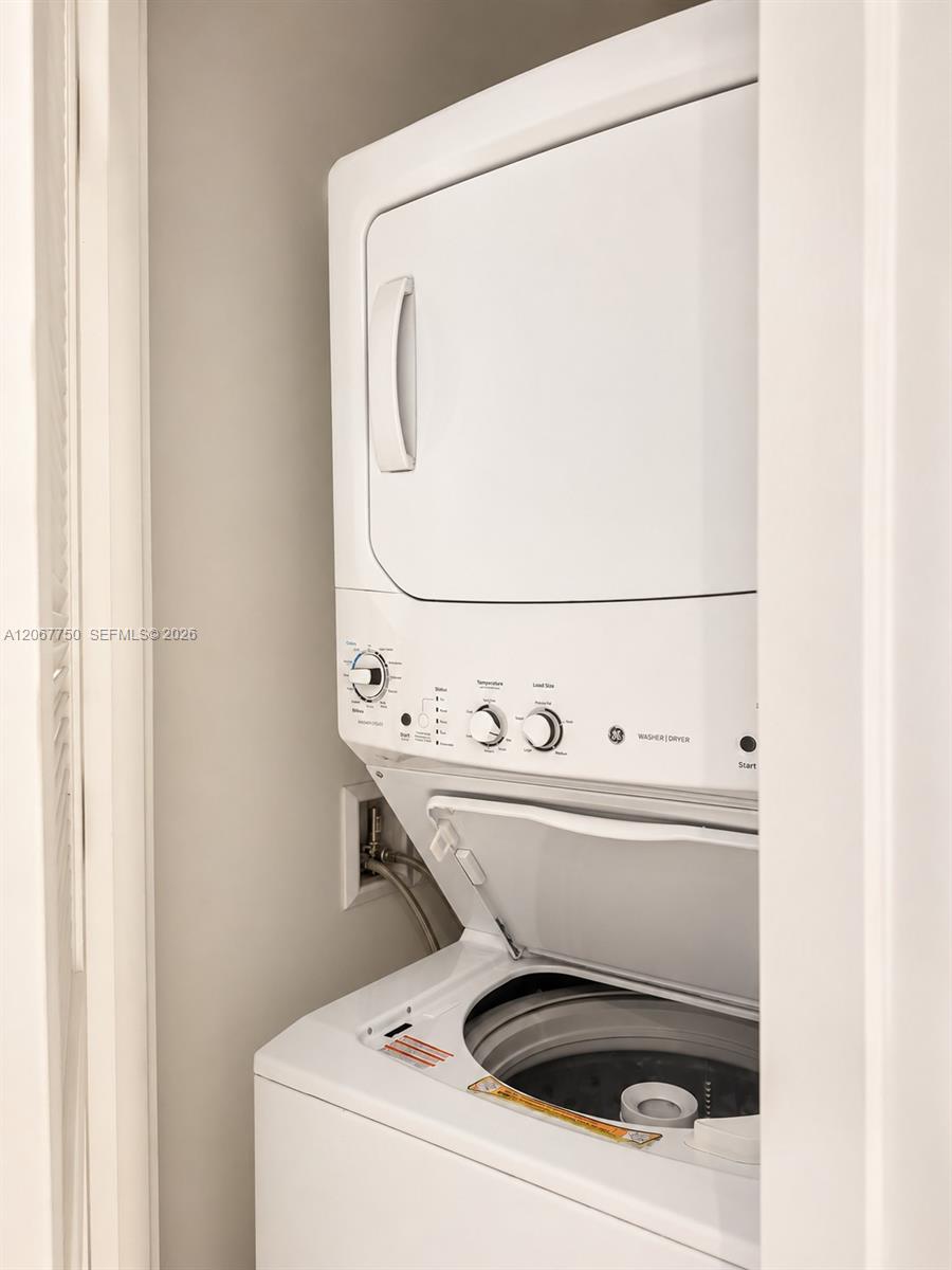 4010 S Ocean Drive R1803 Property Photo 10