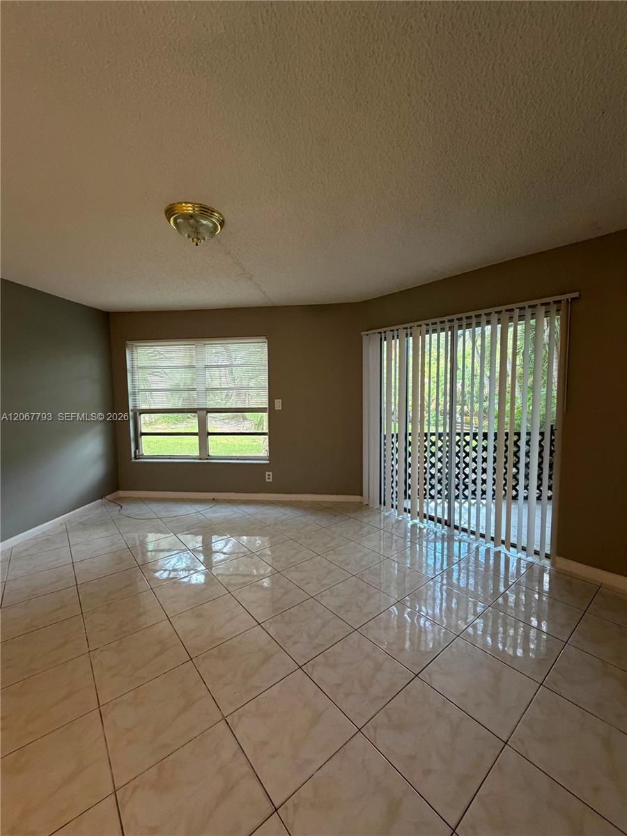 3100 Riverside Drive 104 Property Photo 2