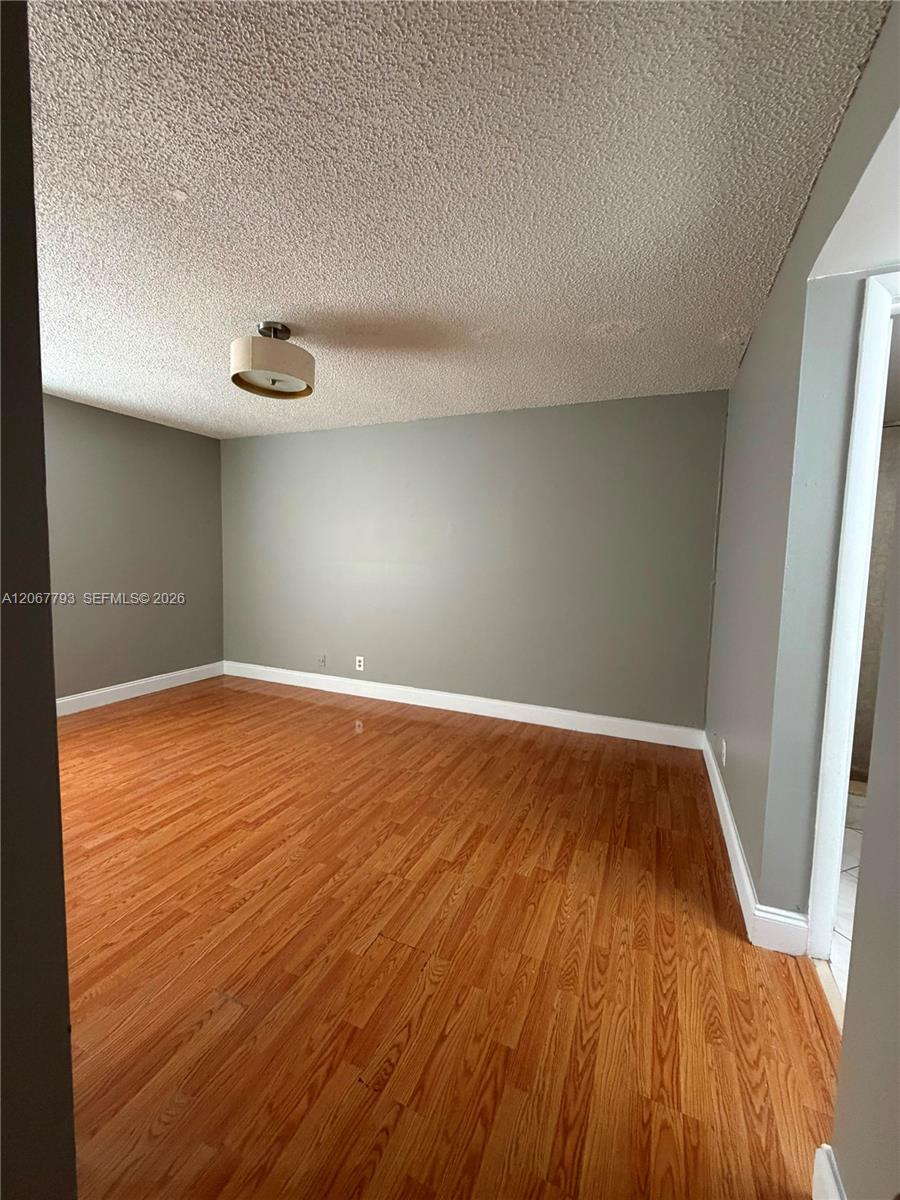 3100 Riverside Drive 104 Property Photo 17