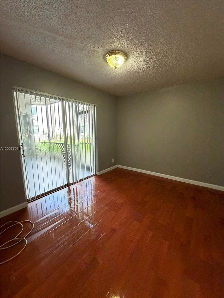 3100 Riverside Drive 104 Property Photo 18
