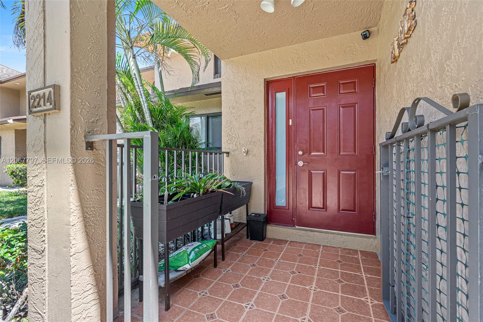 2214 Nw 39th Avenue Property Photo 1