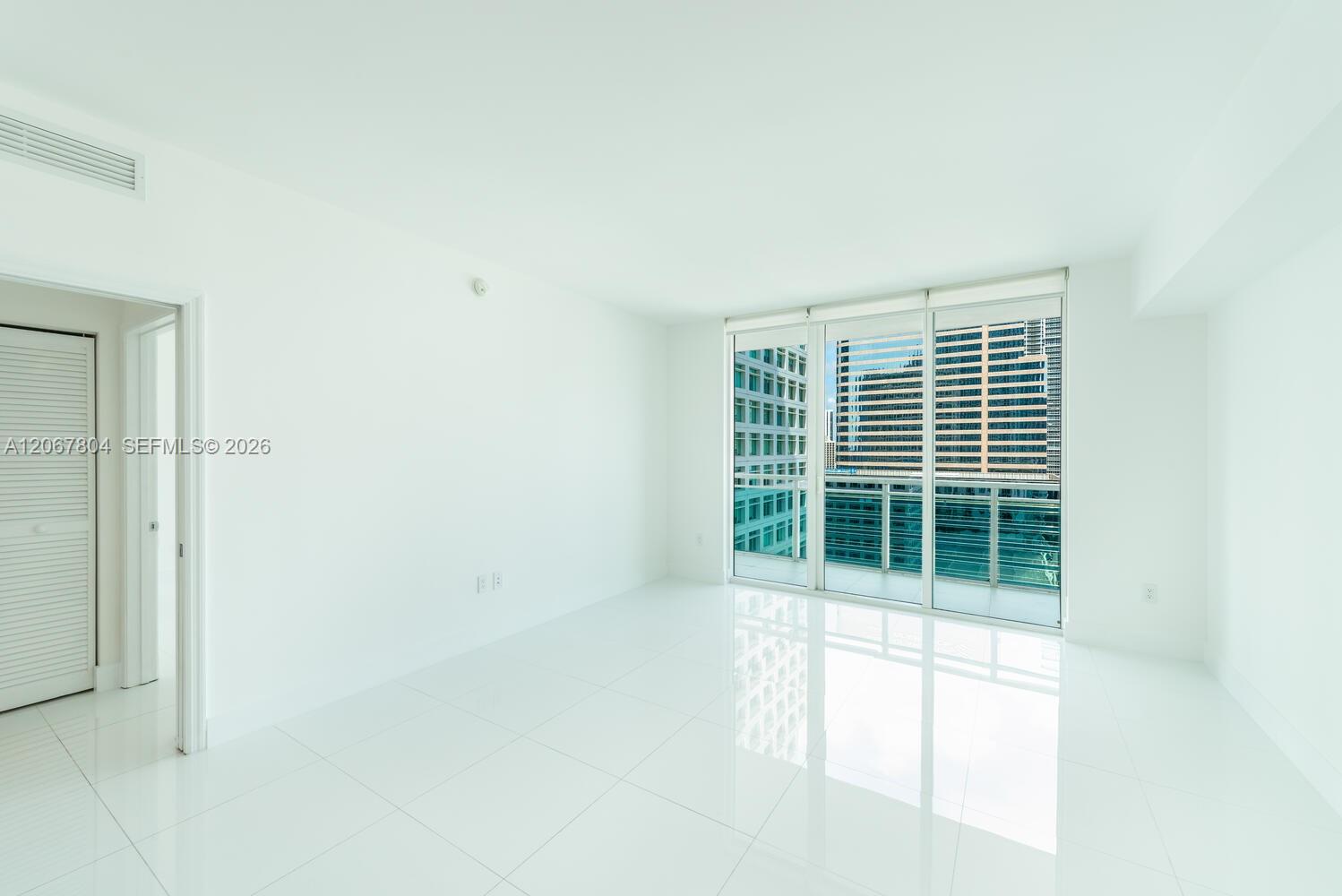 950 Brickell Bay Drive 2208 Property Photo 5