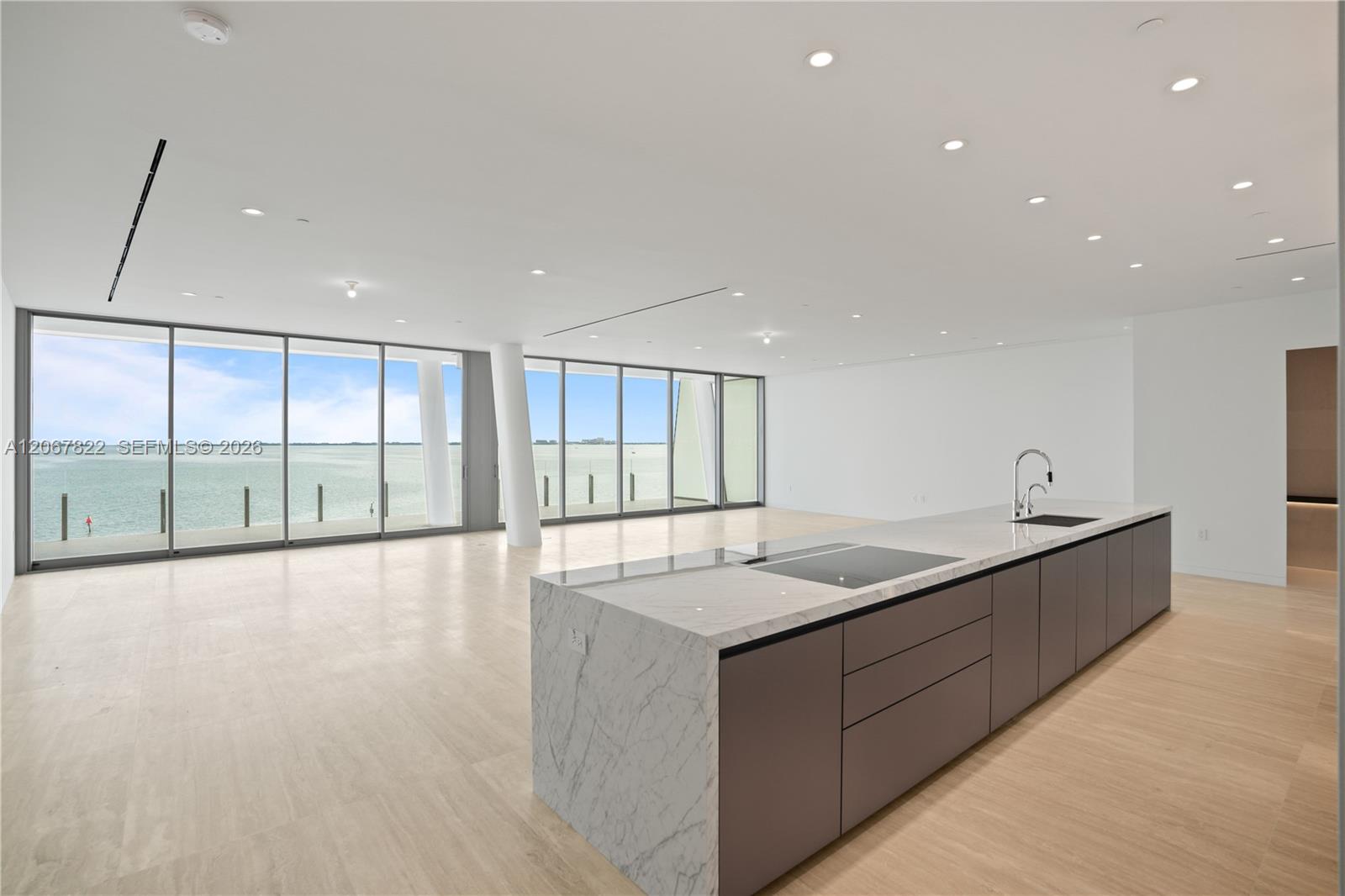 5 Grove Isle Drive M502 Property Photo 15
