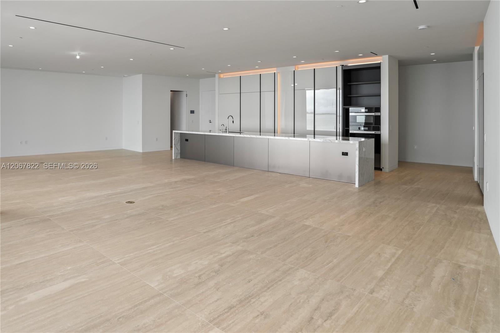 5 Grove Isle Drive M502 Property Photo 18