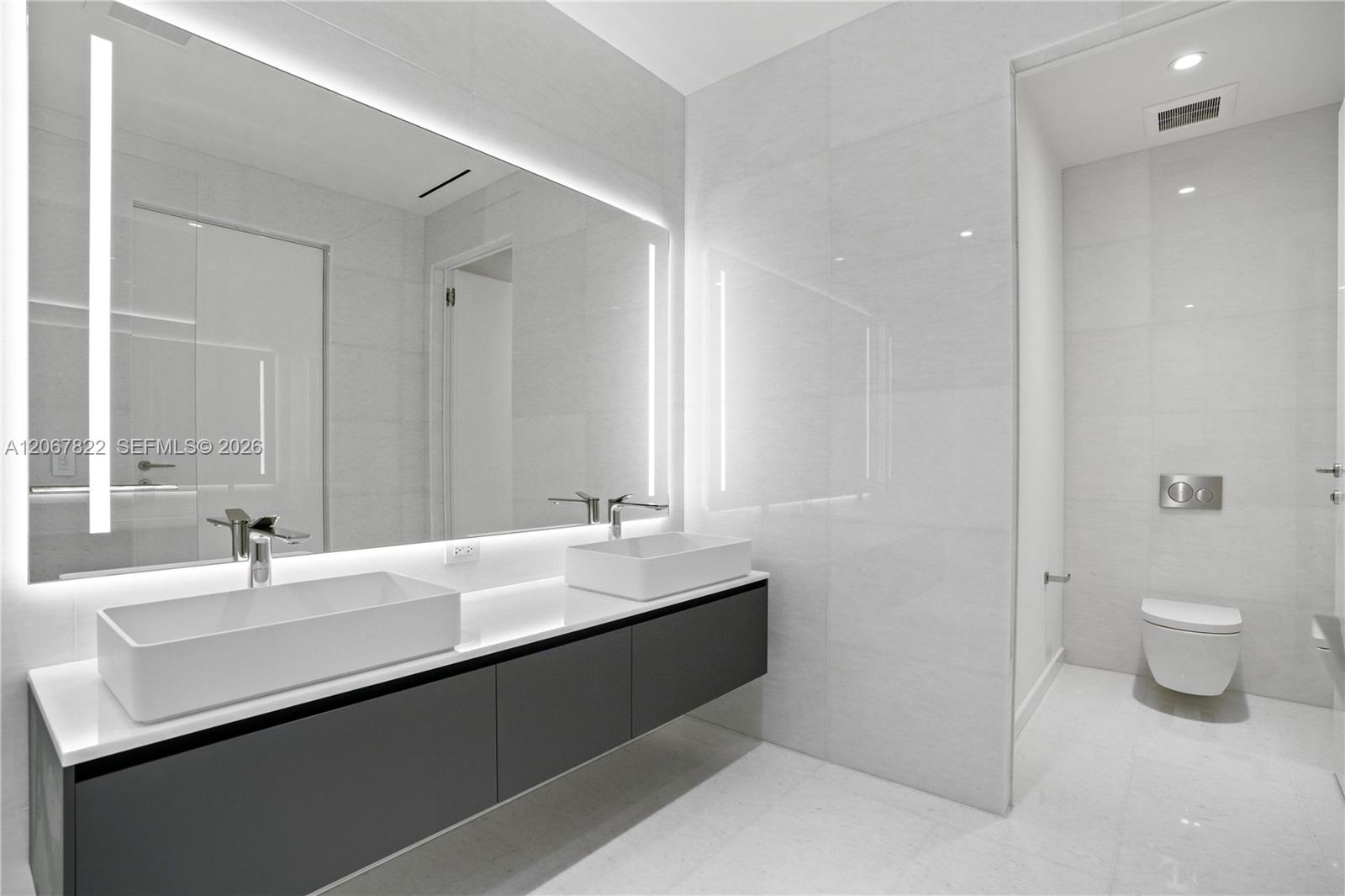 5 Grove Isle Drive M502 Property Photo 27
