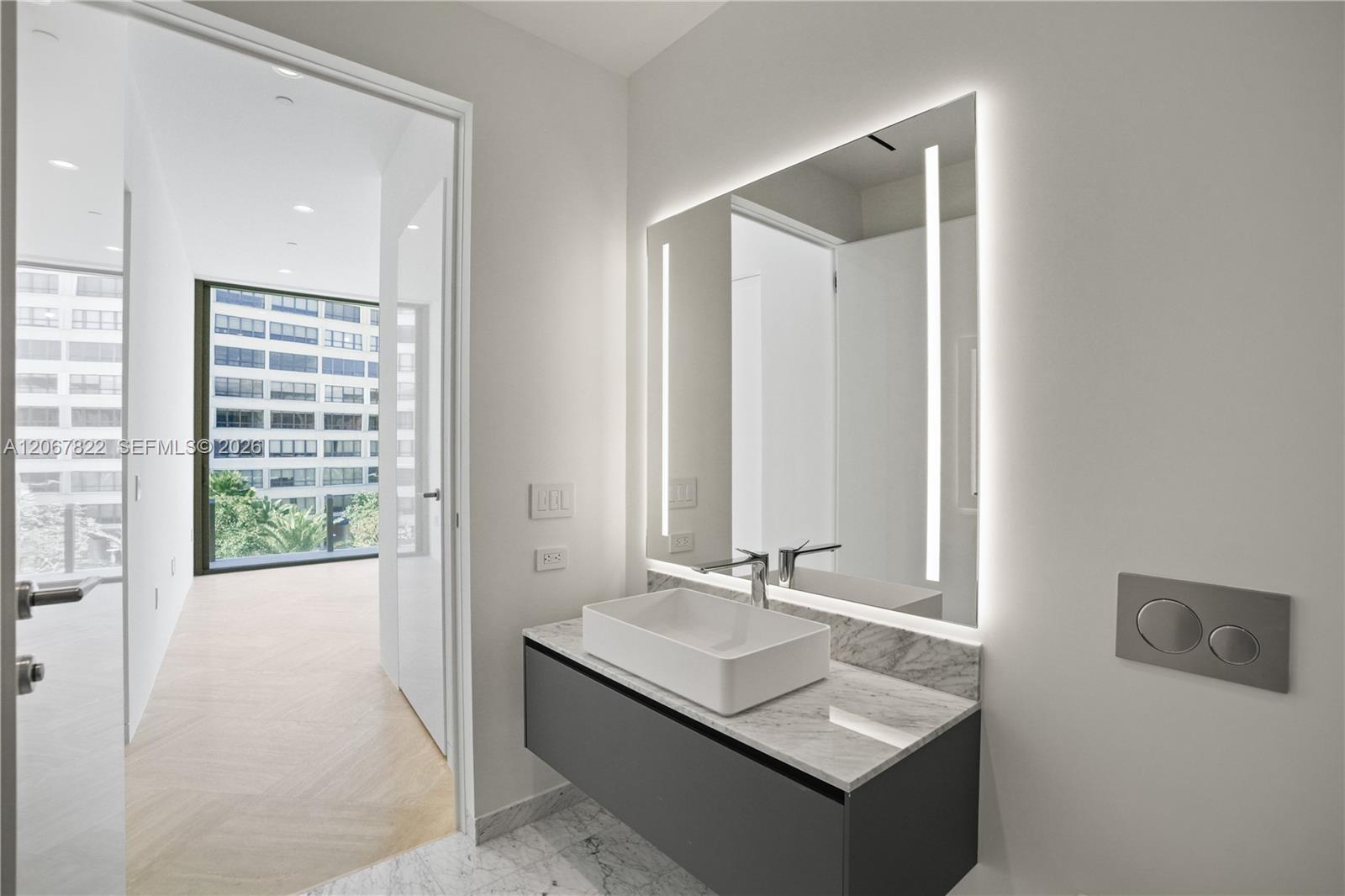 5 Grove Isle Drive M502 Property Photo 30