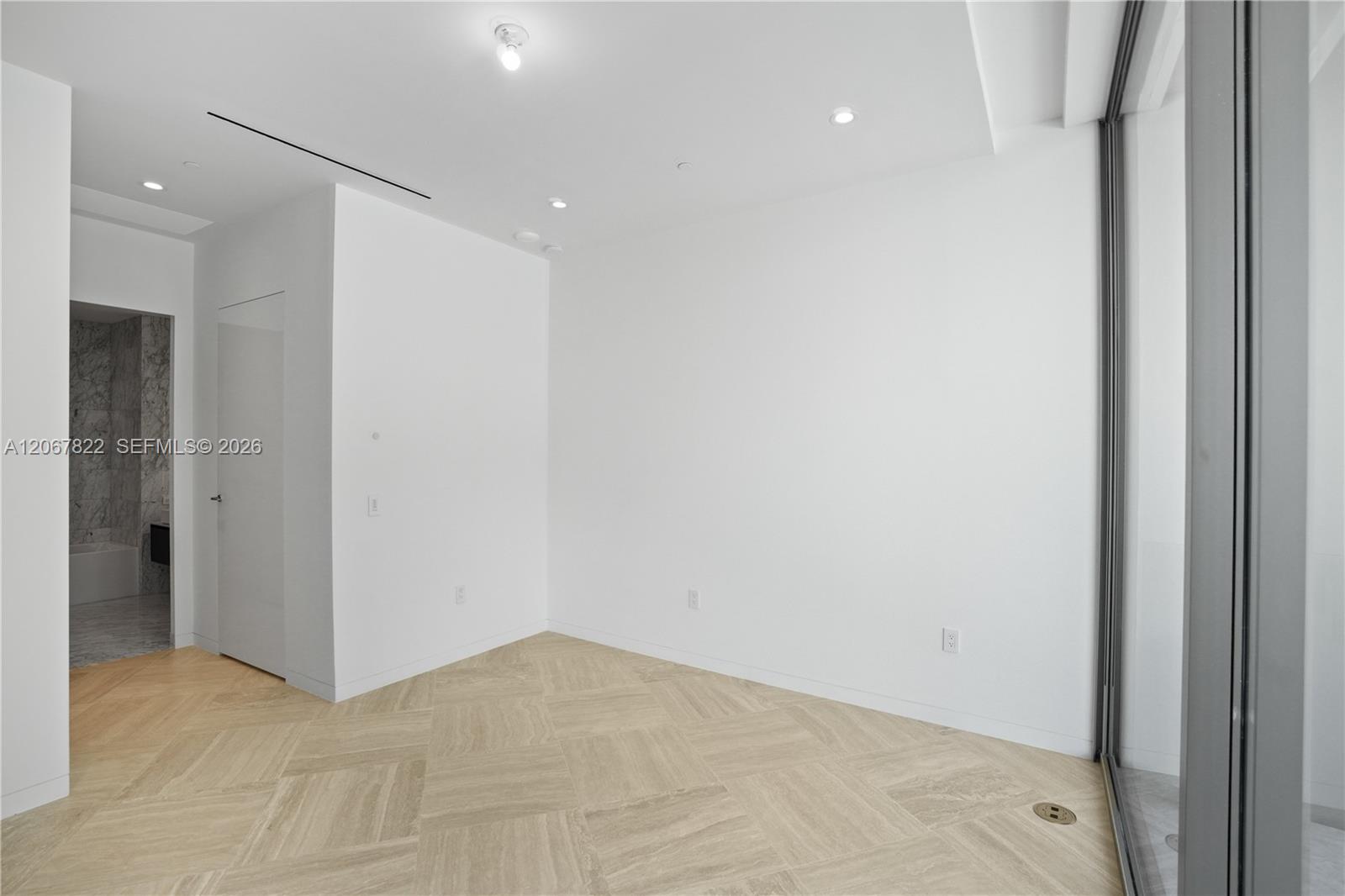 5 Grove Isle Drive M502 Property Photo 32
