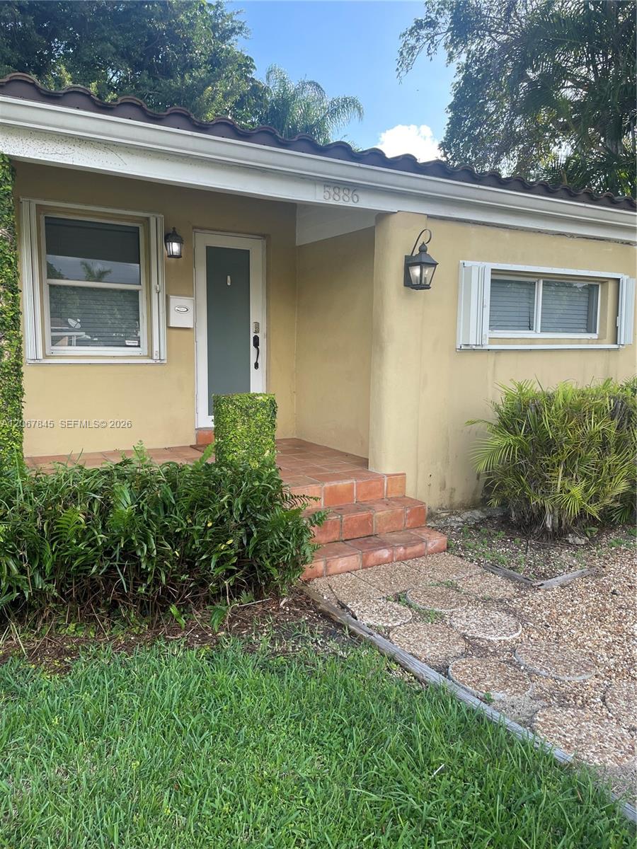 5886 Sw 42nd Street Property Photo 18