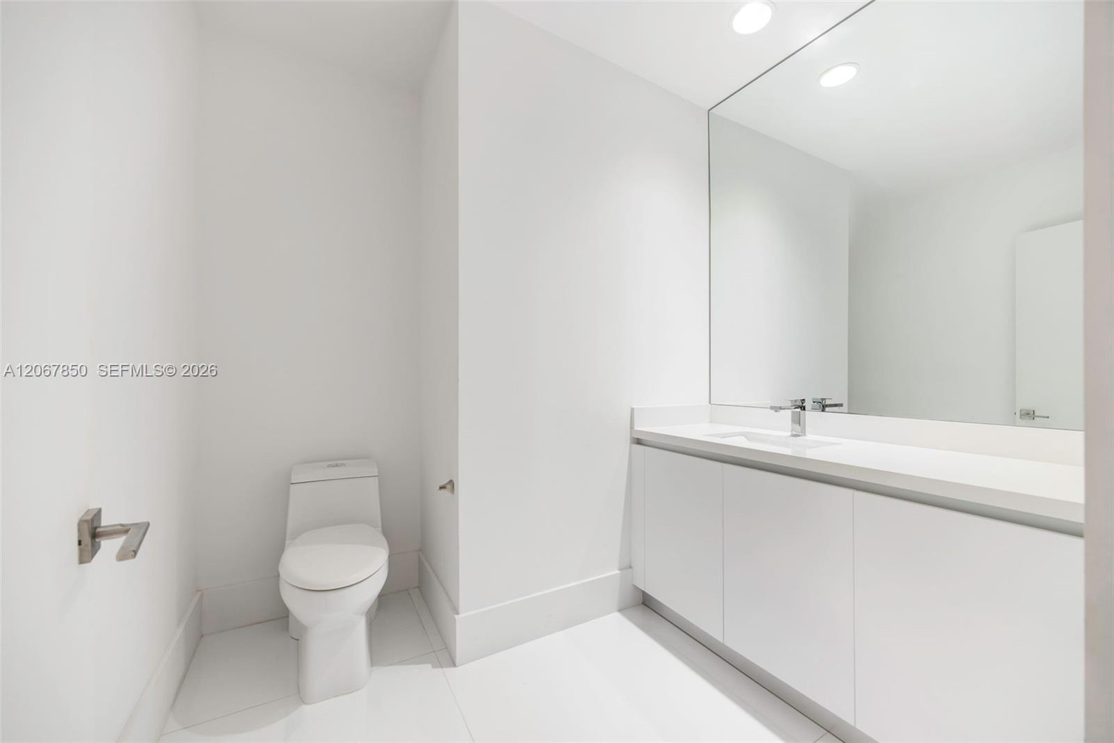 801 S Pointe Drive 301 Property Photo 25