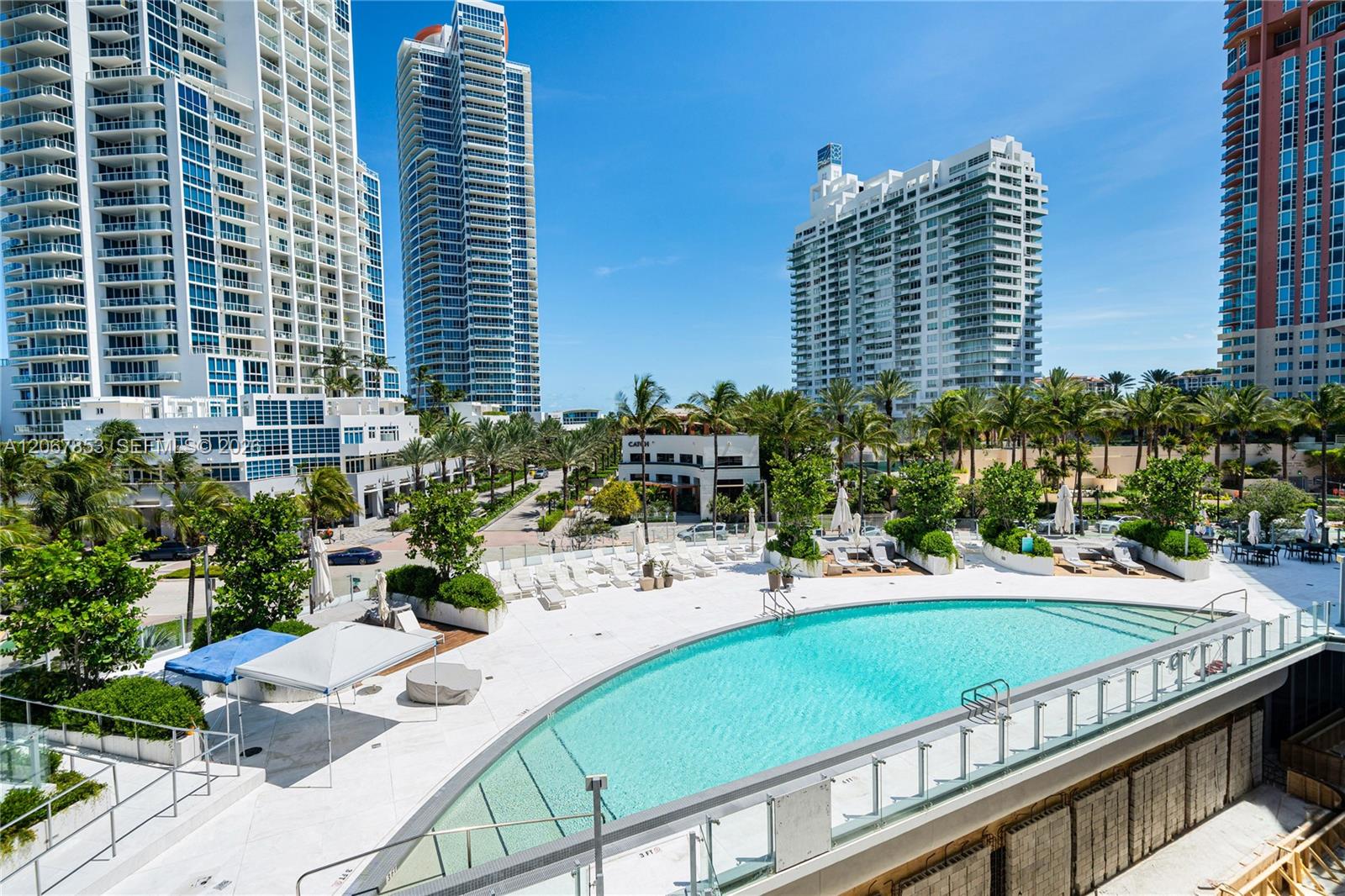 1 Collins Avenue 406 Property Photo 26