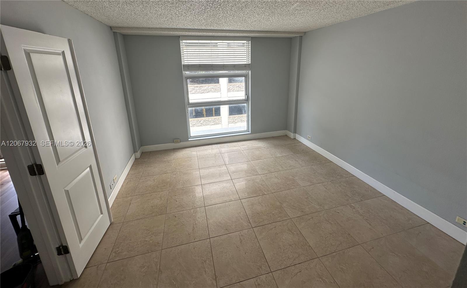 151 E Washington Street 524 Property Photo 5