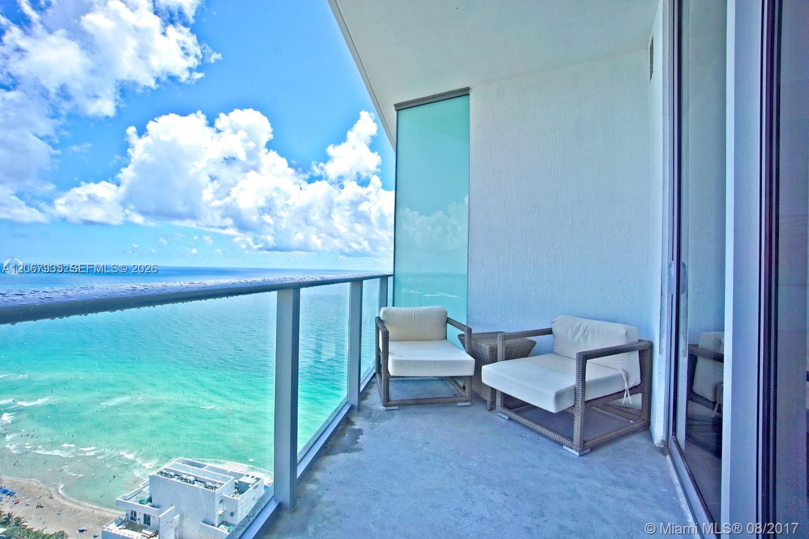 4111 S Ocean Drive Lph6 Property Photo 4