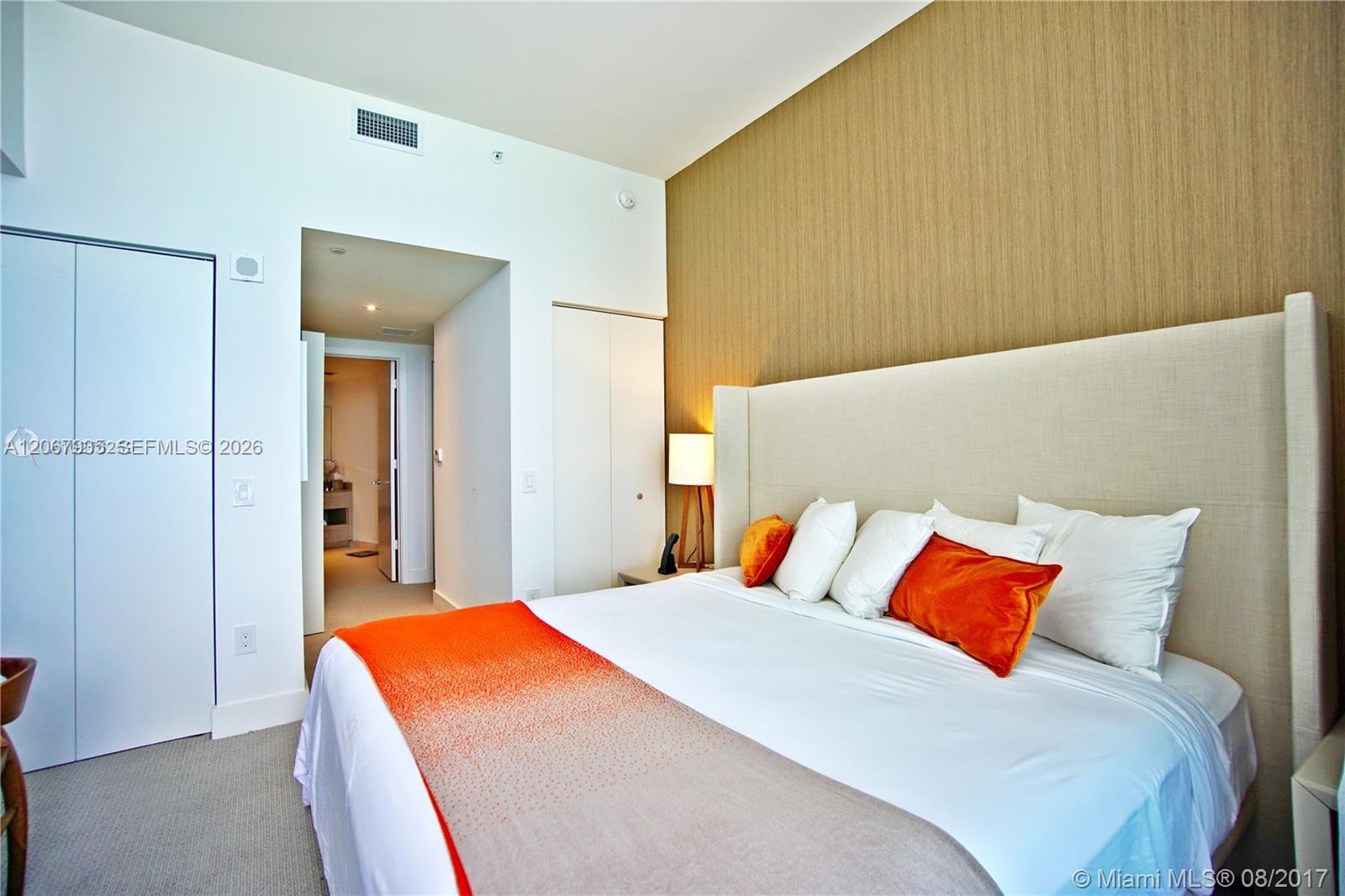 4111 S Ocean Drive Lph6 Property Photo 16