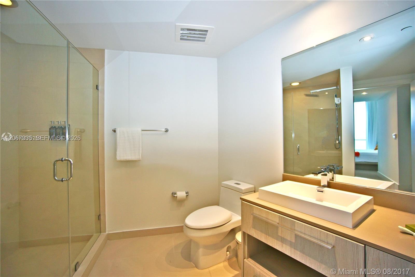 4111 S Ocean Drive Lph6 Property Photo 20